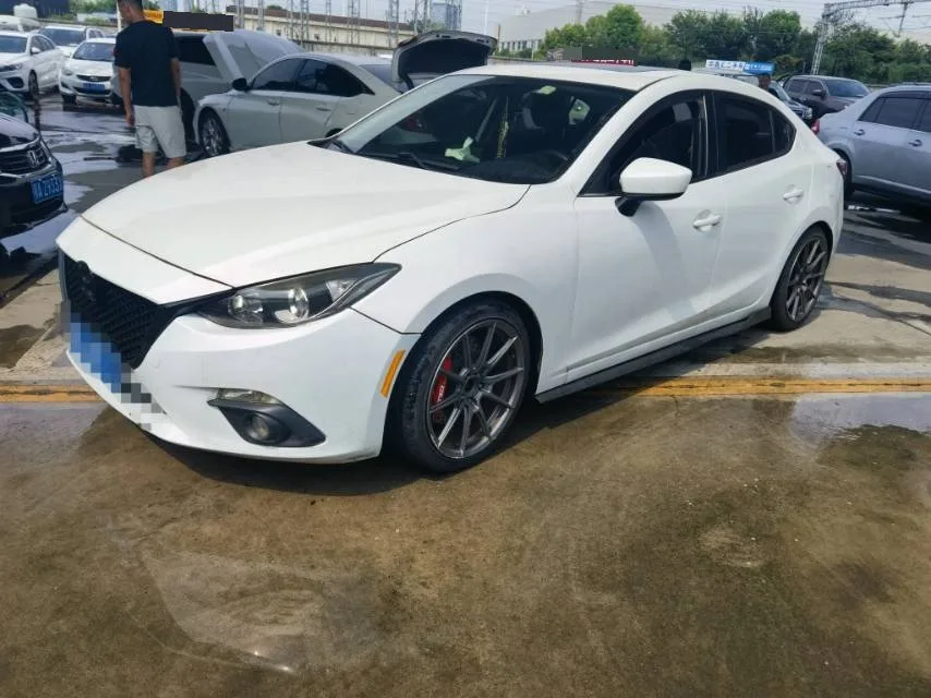 Mazda3 Axela 2016 Sedan 1.5L Automatic Luxury