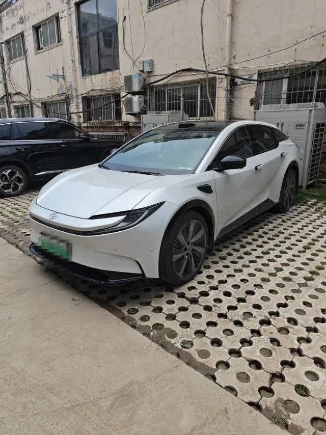 Toyota 2025 bZ5 550 PRO Smart Edition Automatic