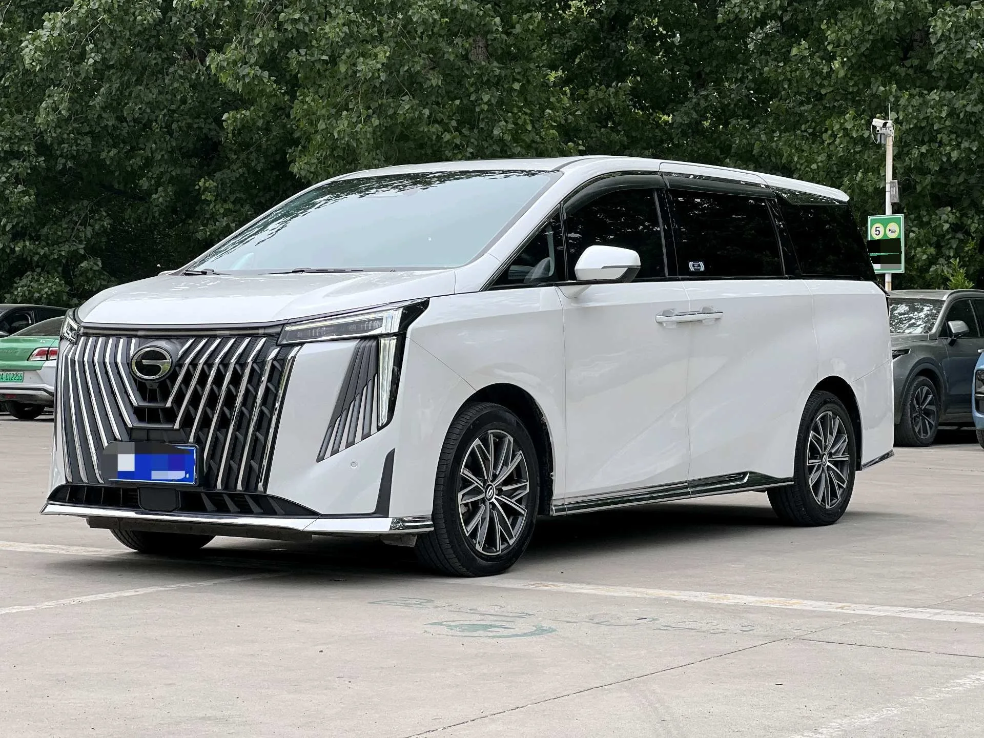 Trumpchi M8 2024 2.0TGDI High-Spec Version