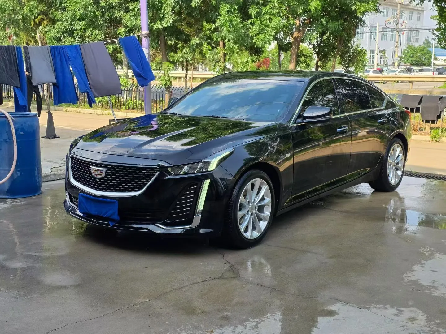 2023 Cadillac CT5 28T Luxury (Standard Edition)