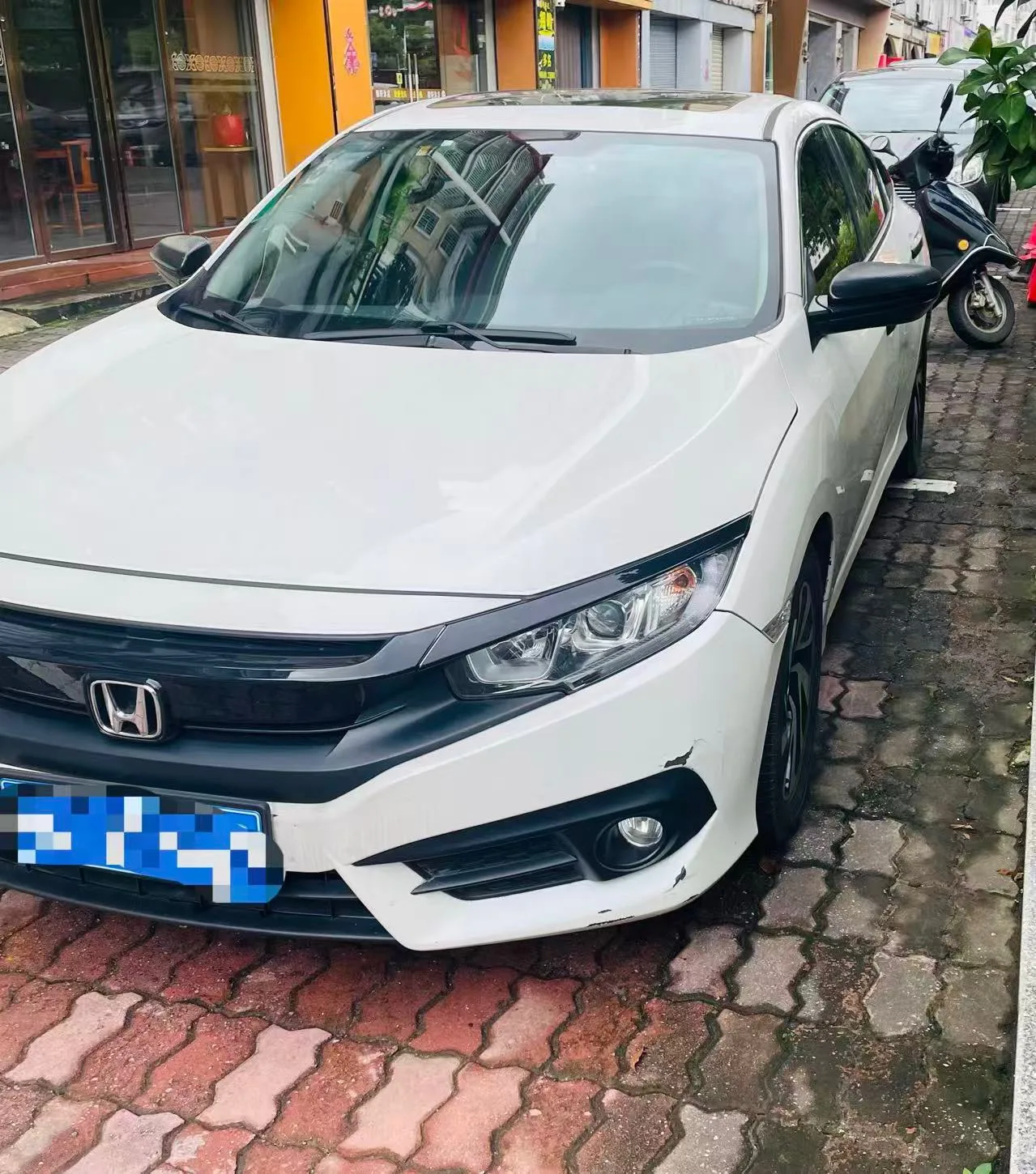 2016 Civic 220TURBO CVT Luxury Edition