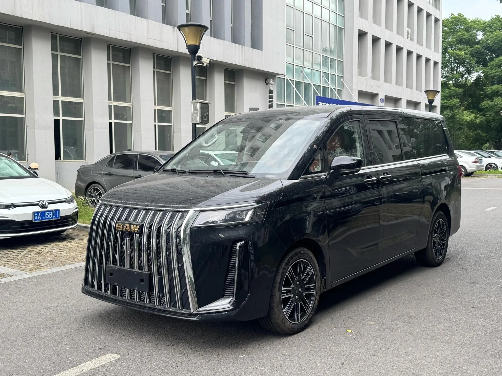 BAIC 2026 Ruisheng M8 Extended-Range Edition 230 Premium 7-Seater Automatic