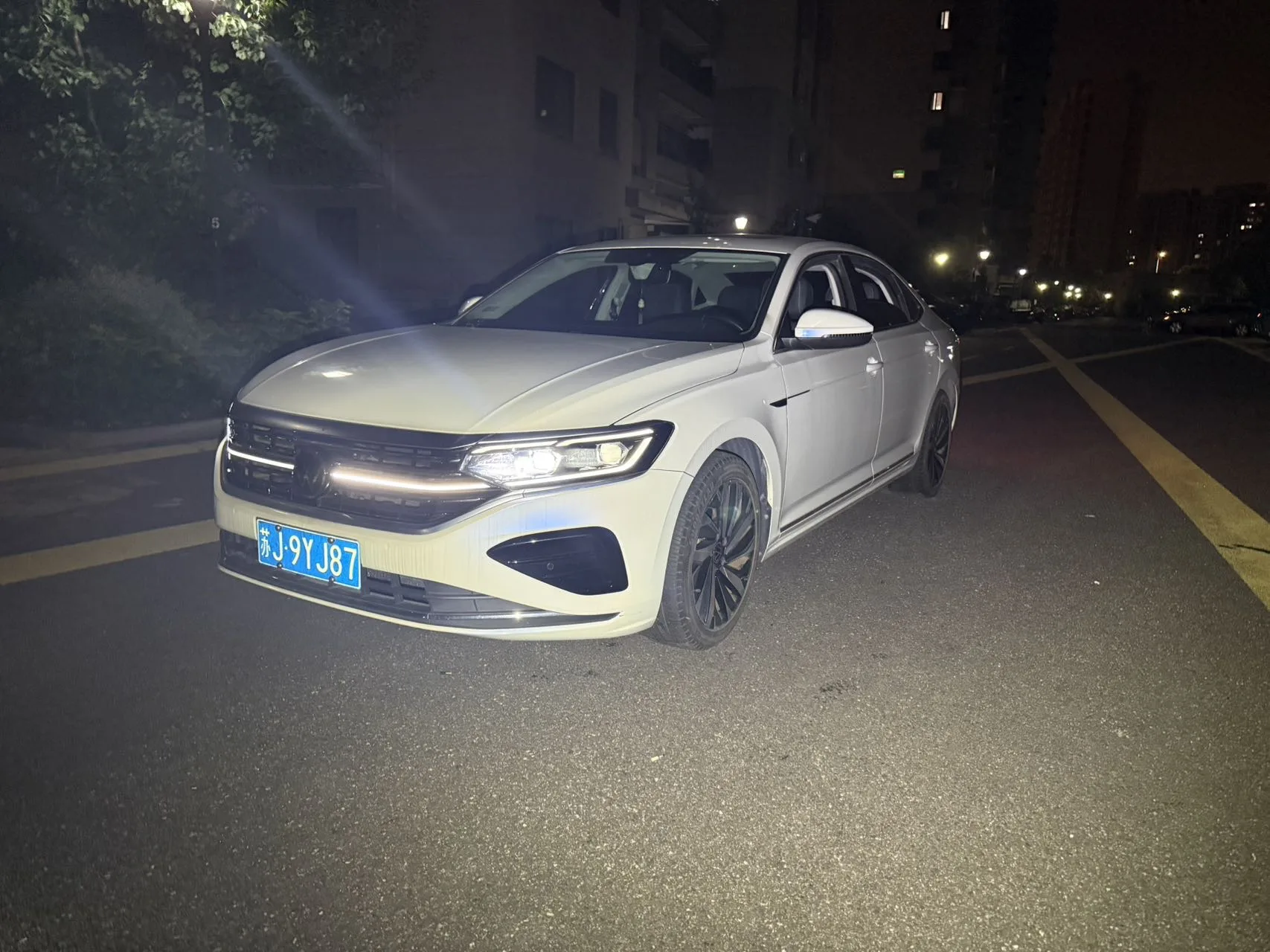 2022 Passat 330TSI Luxury Edition