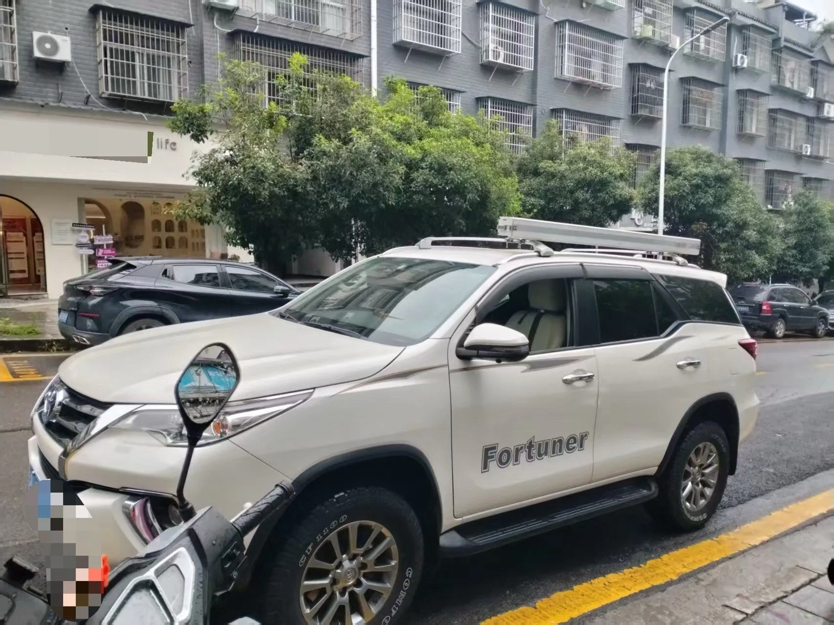 Toyota Fortuner (Imported) 2019 Fortuner 2.7 EXR Middle East Edition Automatic Transmission