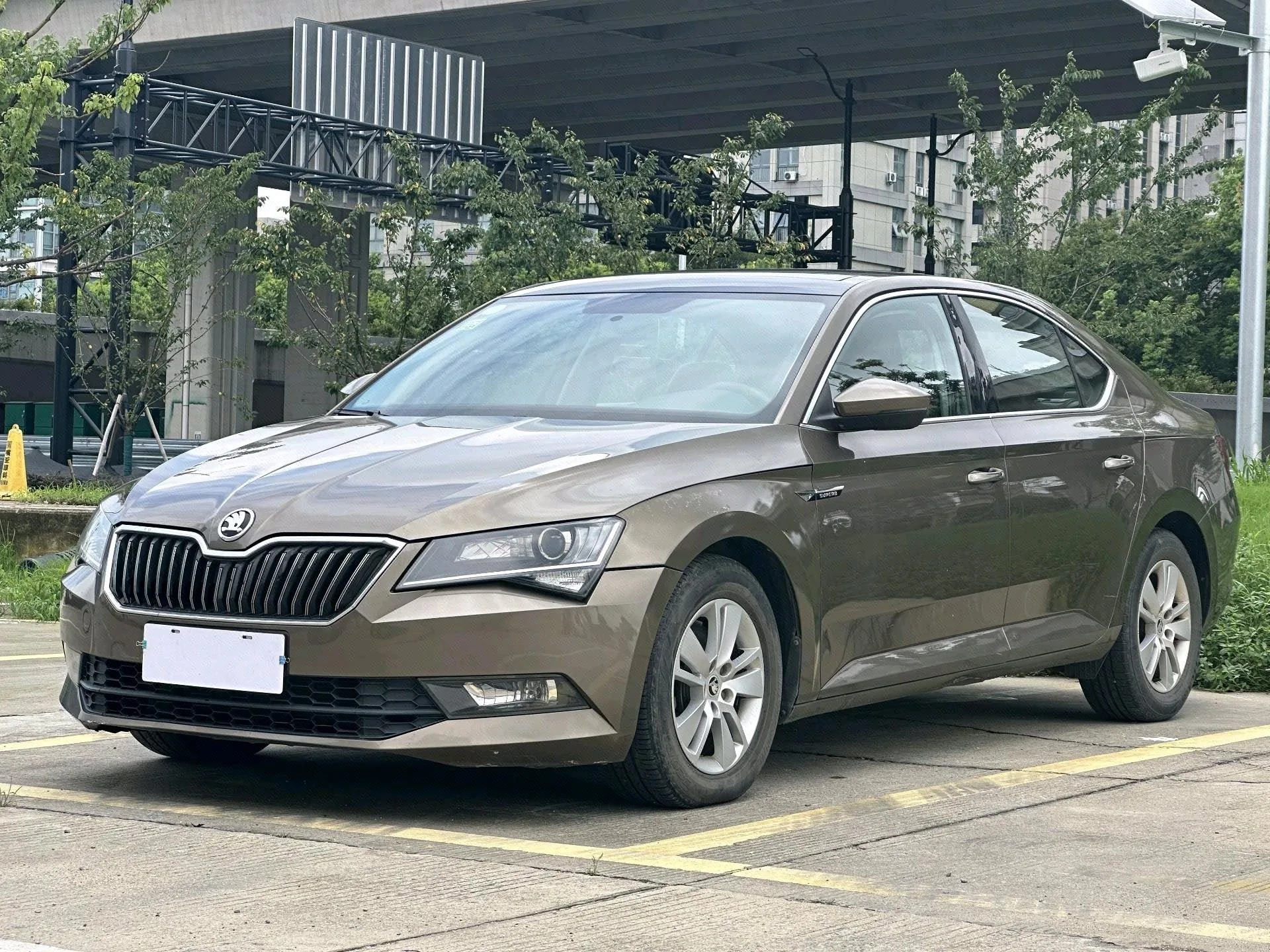 Superb 2016 TSI330 DSG Adventure Edition