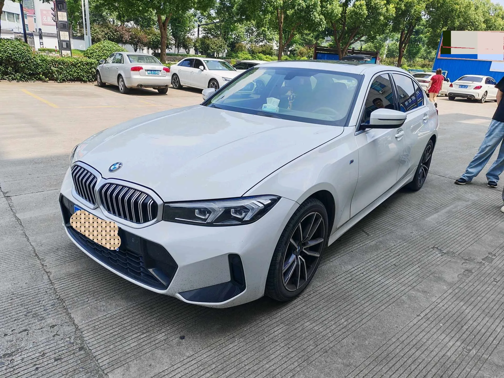 2024 BMW 3 Series 320Li 2.0T M Sport Package Automatic