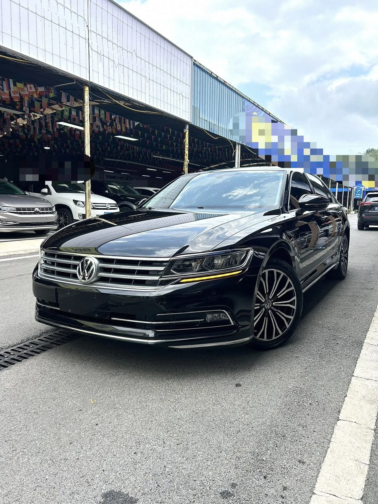 Phideon 2019 Model Year 380TSI Front-Wheel Drive Business Edition, China V Emission Standard