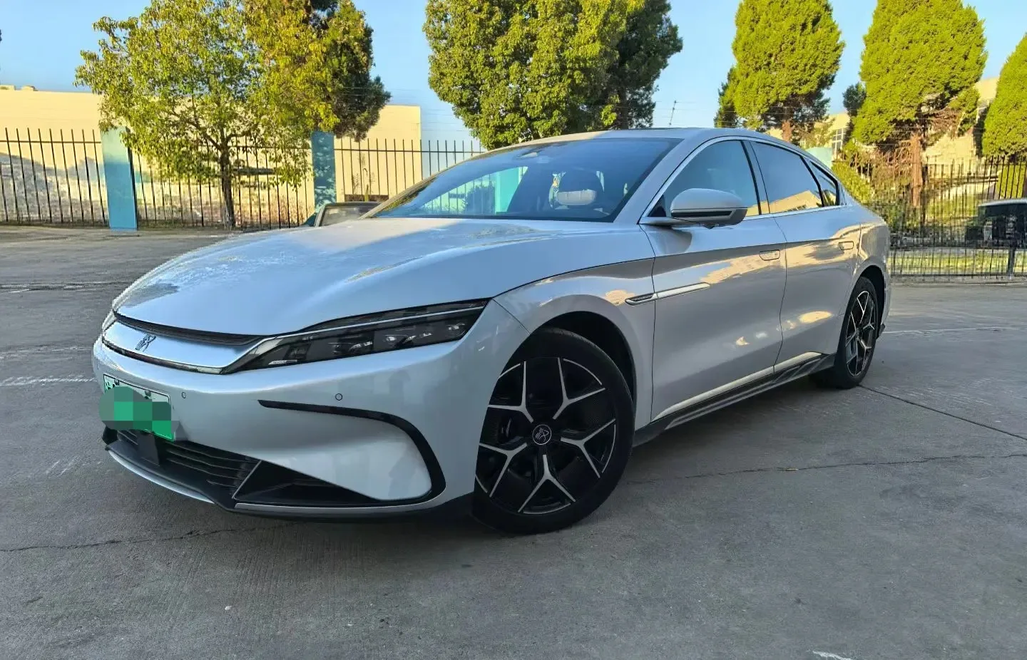 BYD 2024 Han EV 605KM Glory Edition Front-Wheel Drive Premium Automatic