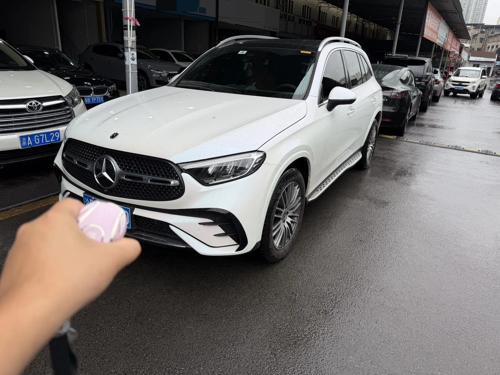 Mercedes-Benz 2023 GLC 300 L 4MATIC 48V 2.0T Dynamic 7-seater Automatic