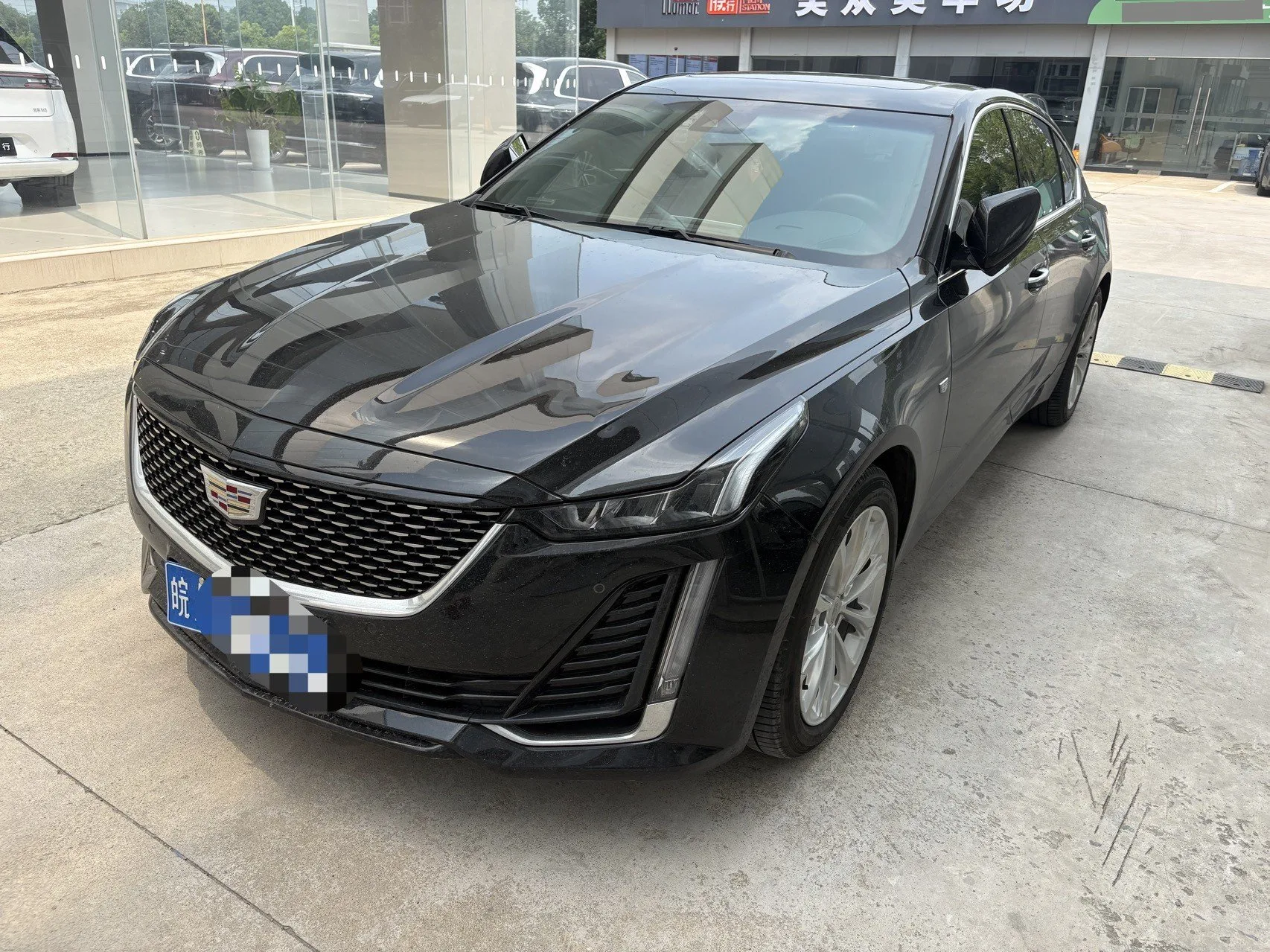 2023 Cadillac CT5 28T Luxury (Standard Edition)