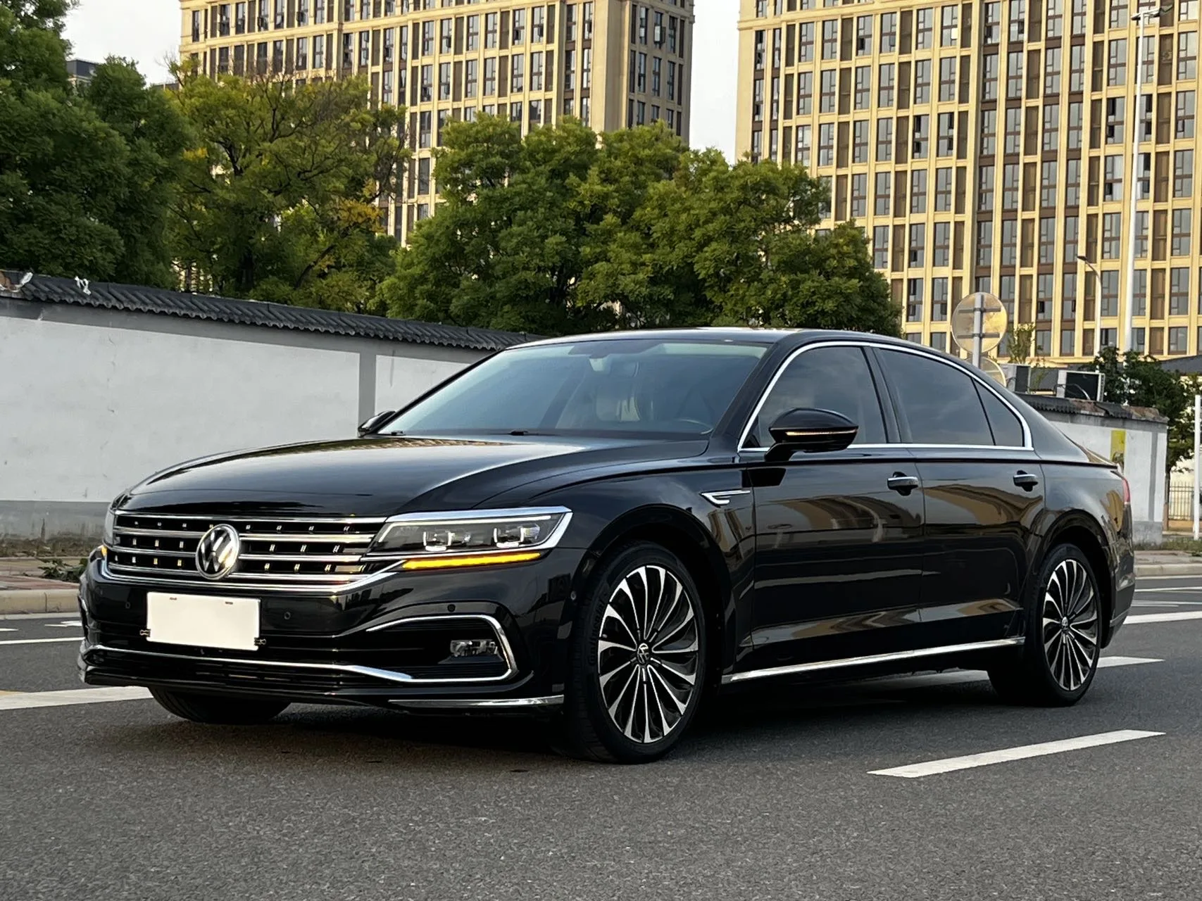 Phideon 2021 380TSI Premium Edition