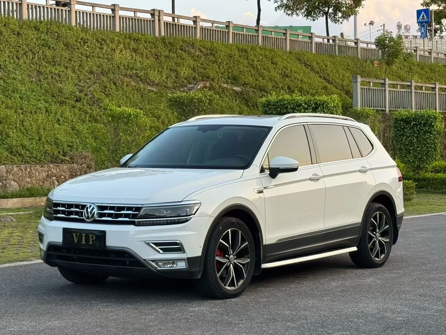 2017 Tiguan L 330TSI Automatic Front-Wheel Drive Flagship Edition
