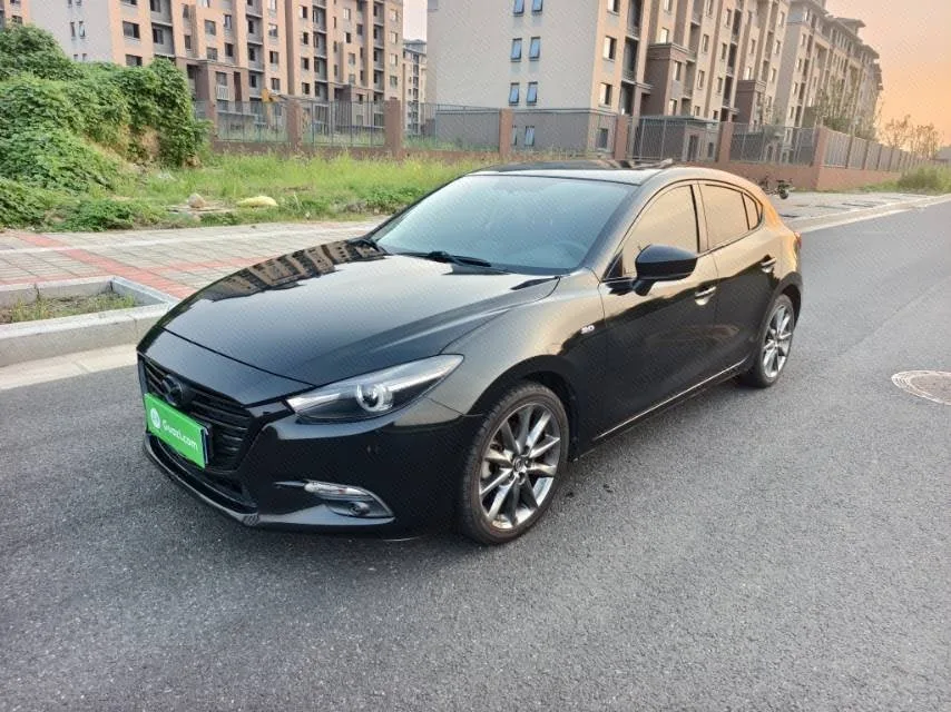2017 Mazda3 Axela Hatchback 2.0L Automatic Luxury Edition, China V Emission Standard