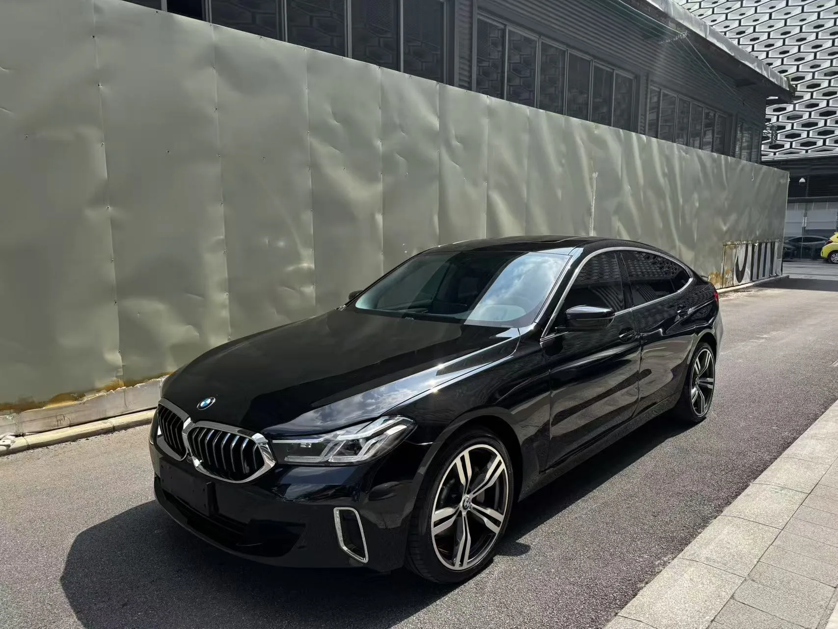 2022 BMW 6 Series GT 630i Luxury Design Package