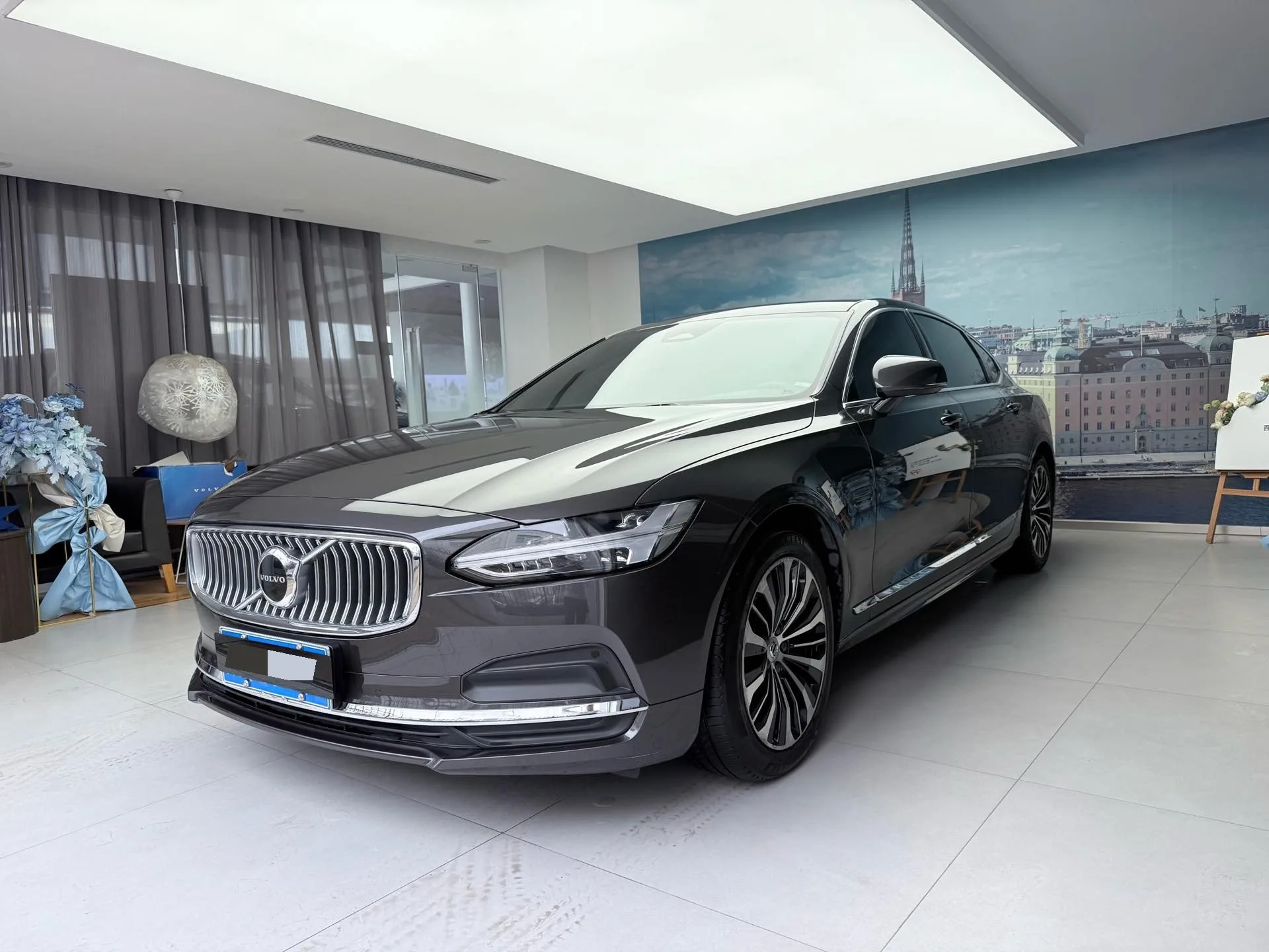2023 Volvo S90 B5 Smart Luxury Edition