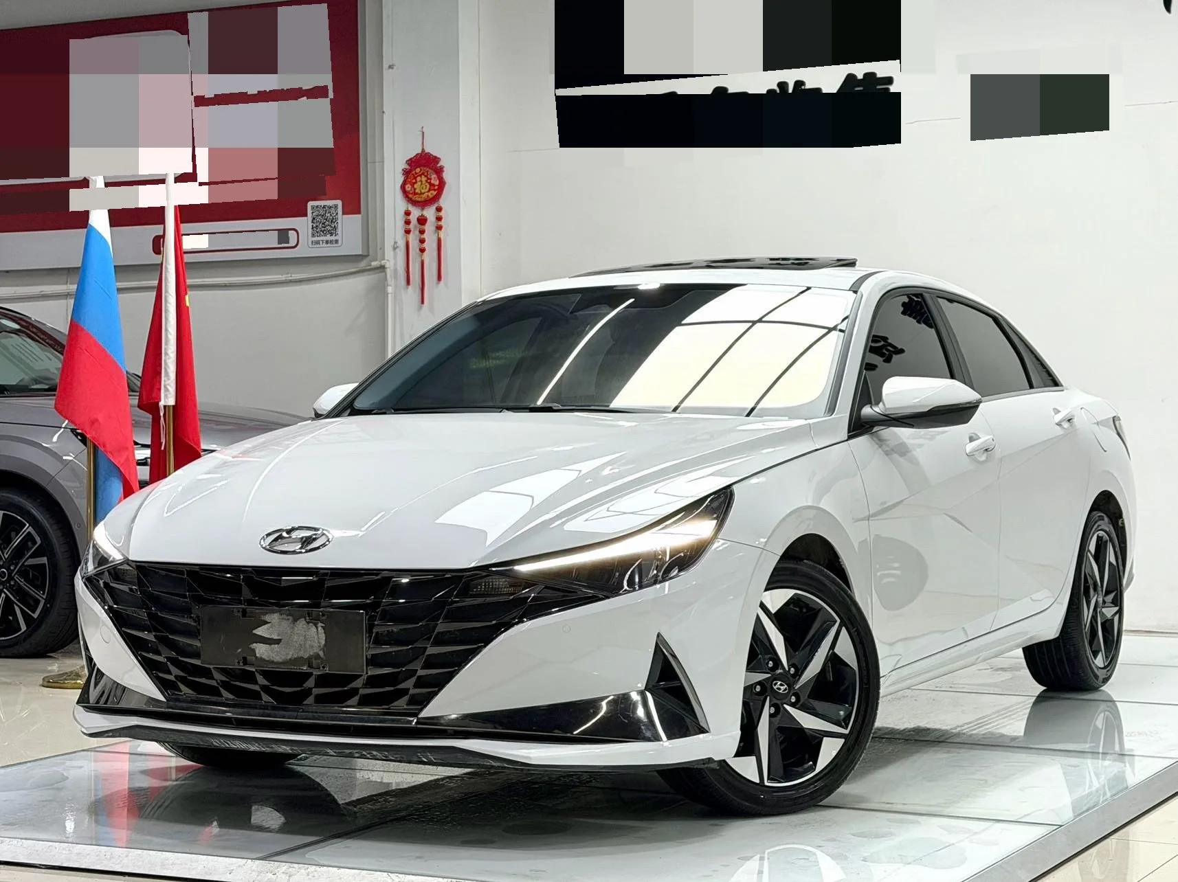 Hyundai Elantra 2022 1.5L CVT LUX Premium Edition