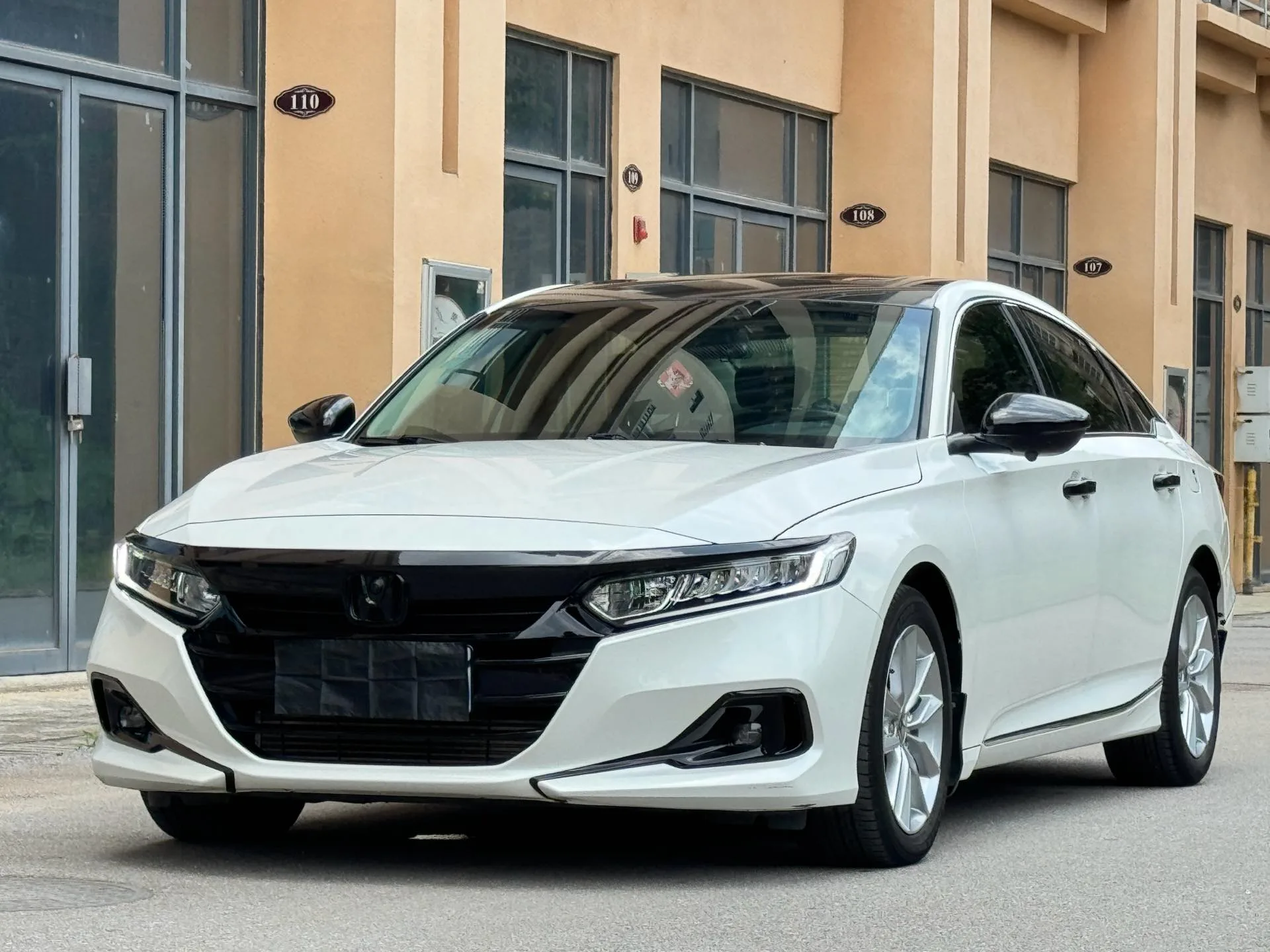 2022 Honda Accord 260TURBO Luxury Edition