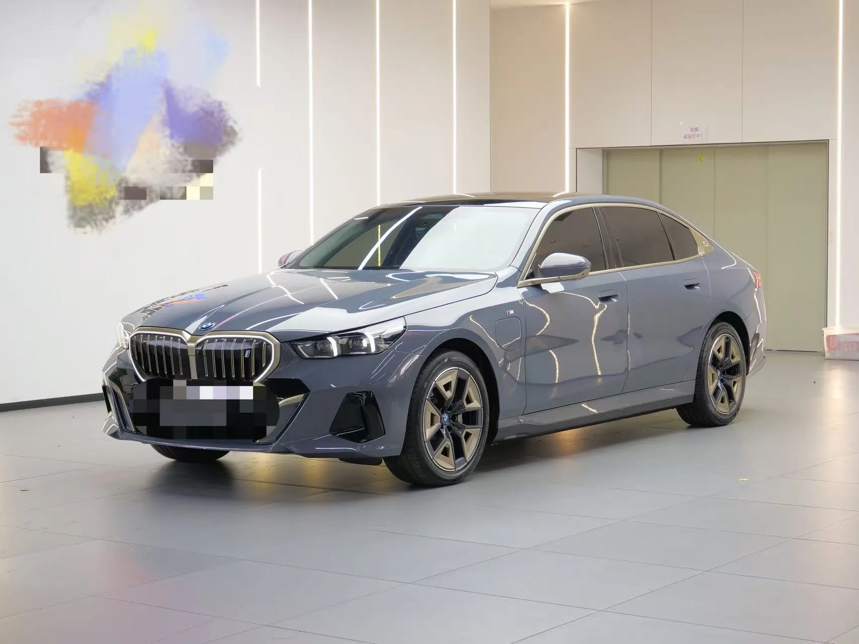 BMW i5 2024 eDrive 35L Premium M Sport Package