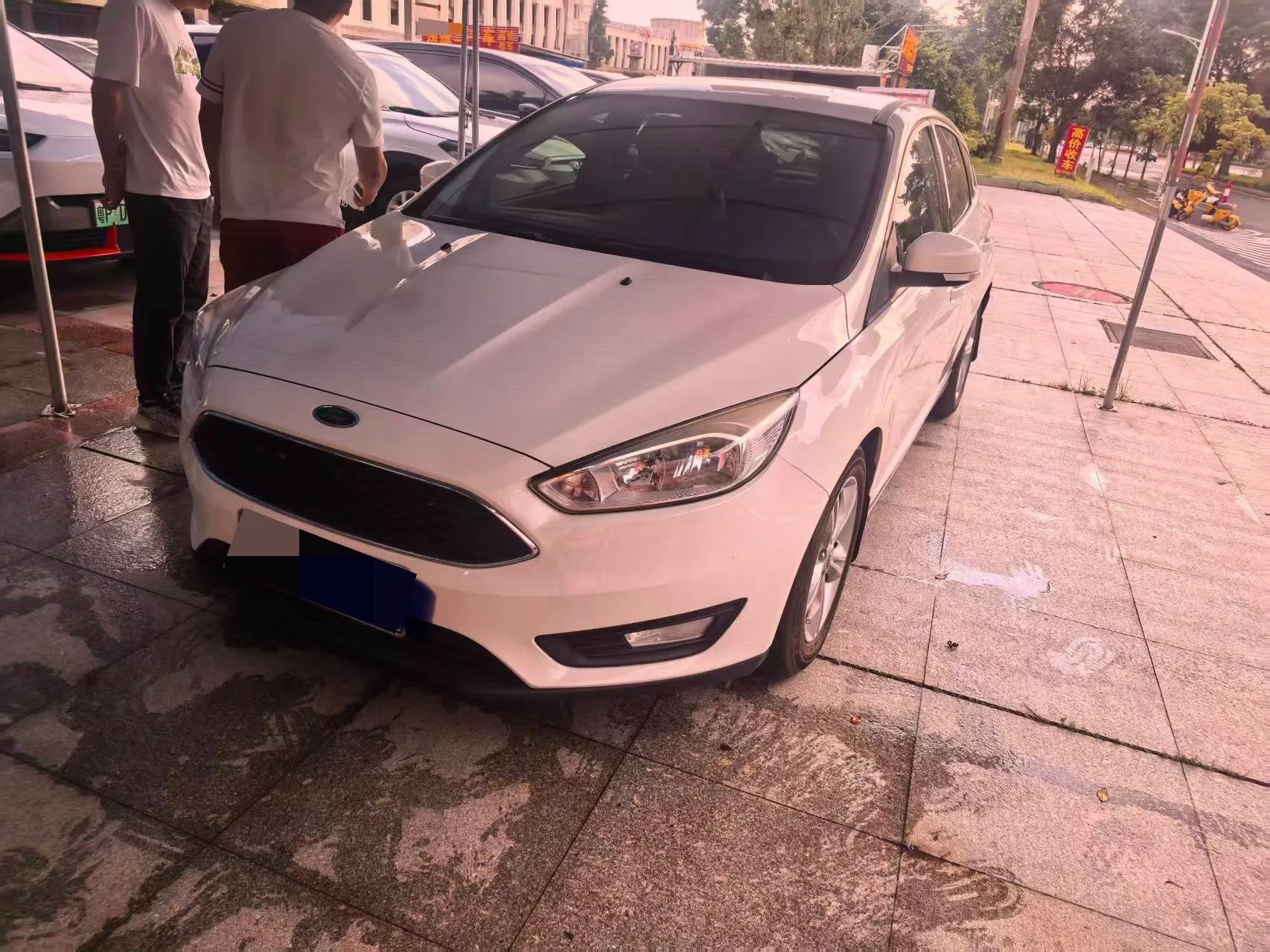 2017 Ford, Hatchback, 1.6L, Automatic, Comfort Smart Edition