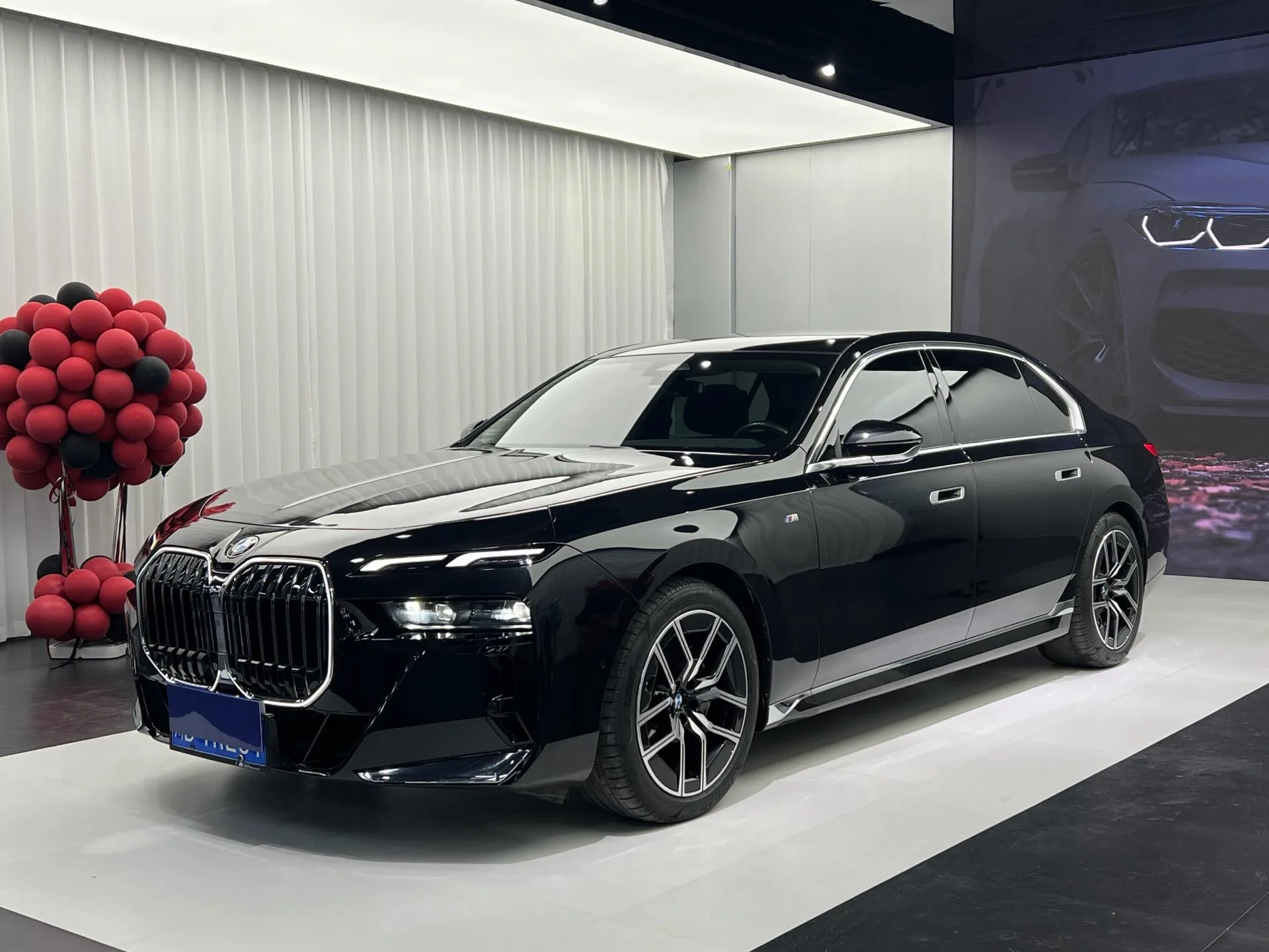 BMW 7 Series (Imported) 2023 735Li 48V 3.0T Luxury Package Automatic