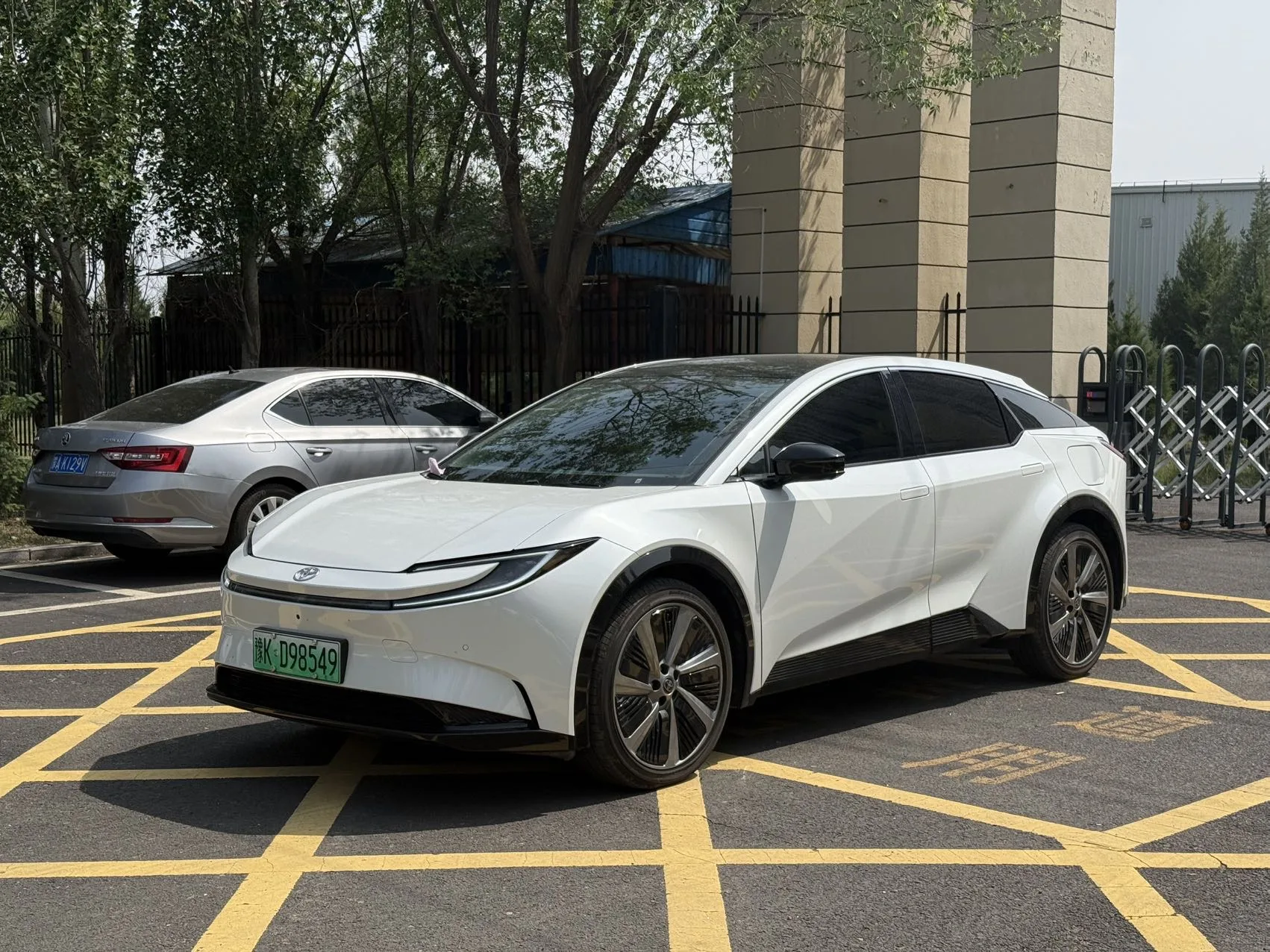 Toyota 2025 bZ5 550 PRO Automatic