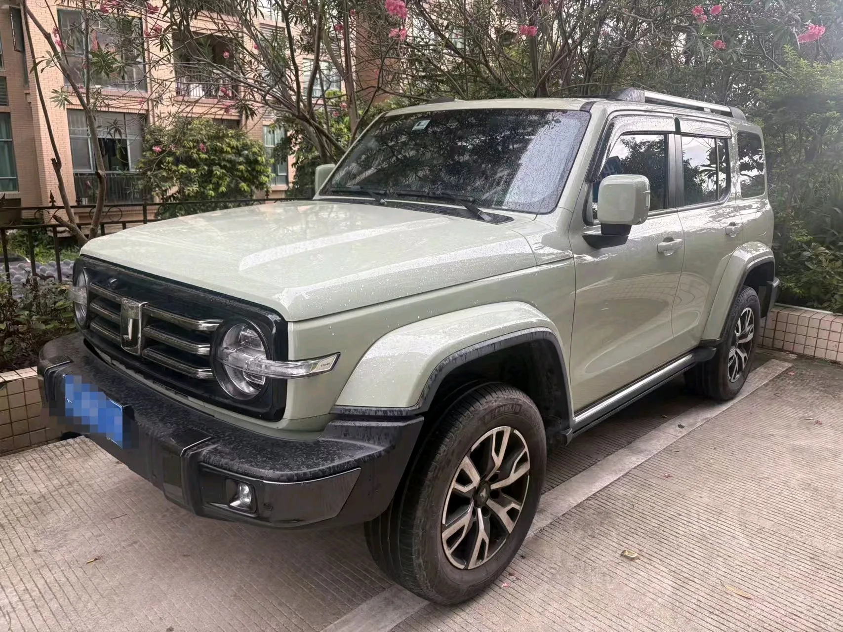 The 2021 Tank 300 City Edition 2.0T is very stylish.