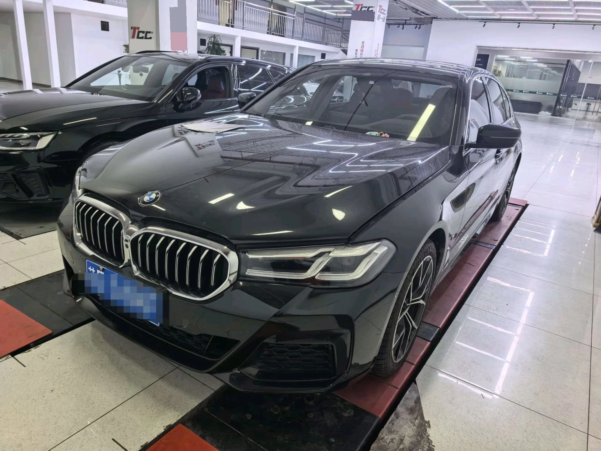 2021 BMW 5 Series 530Li Luxury M Sport Package