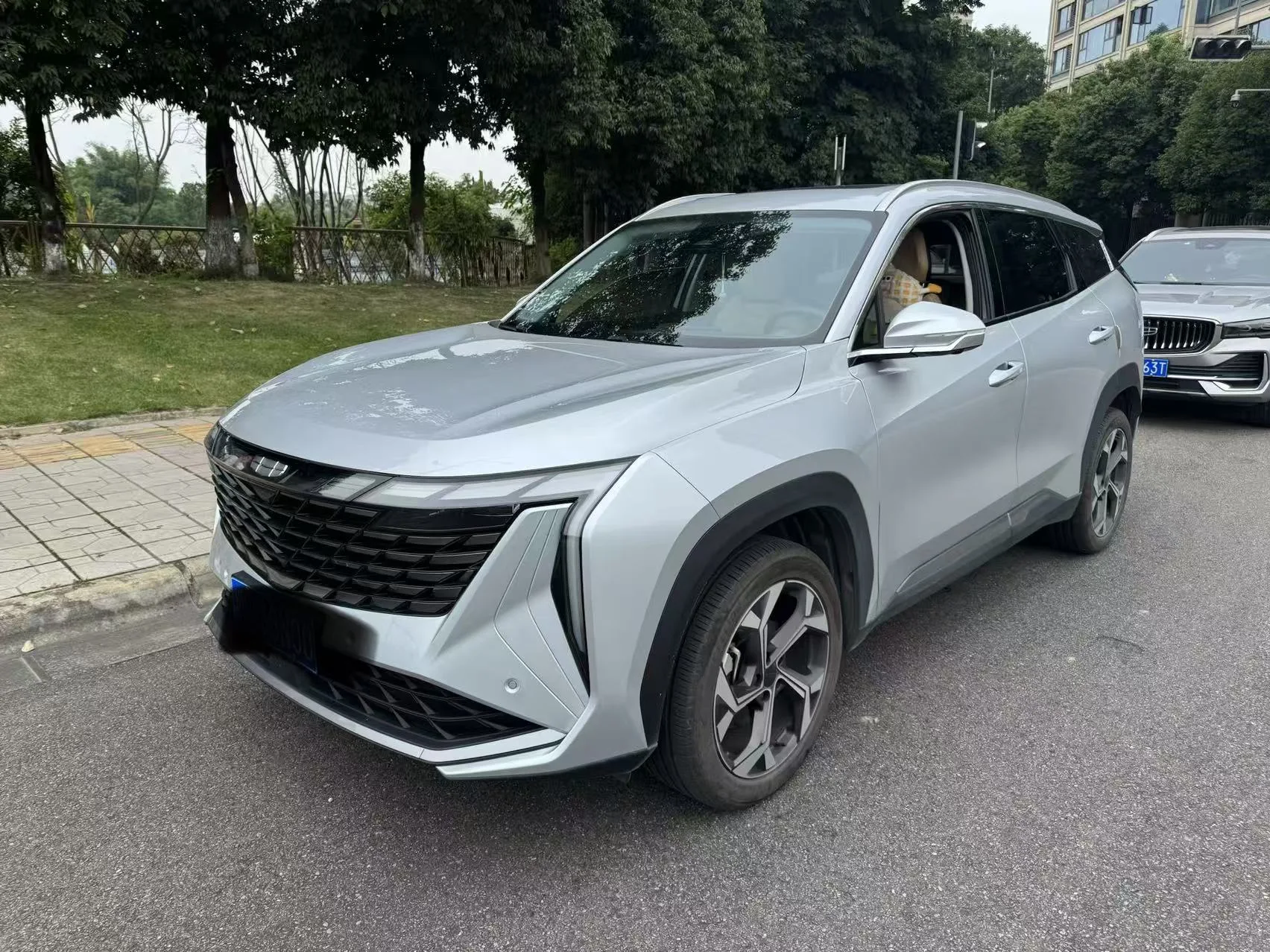 Geely Boyue L 2023 1.5TD DCT Premium Edition