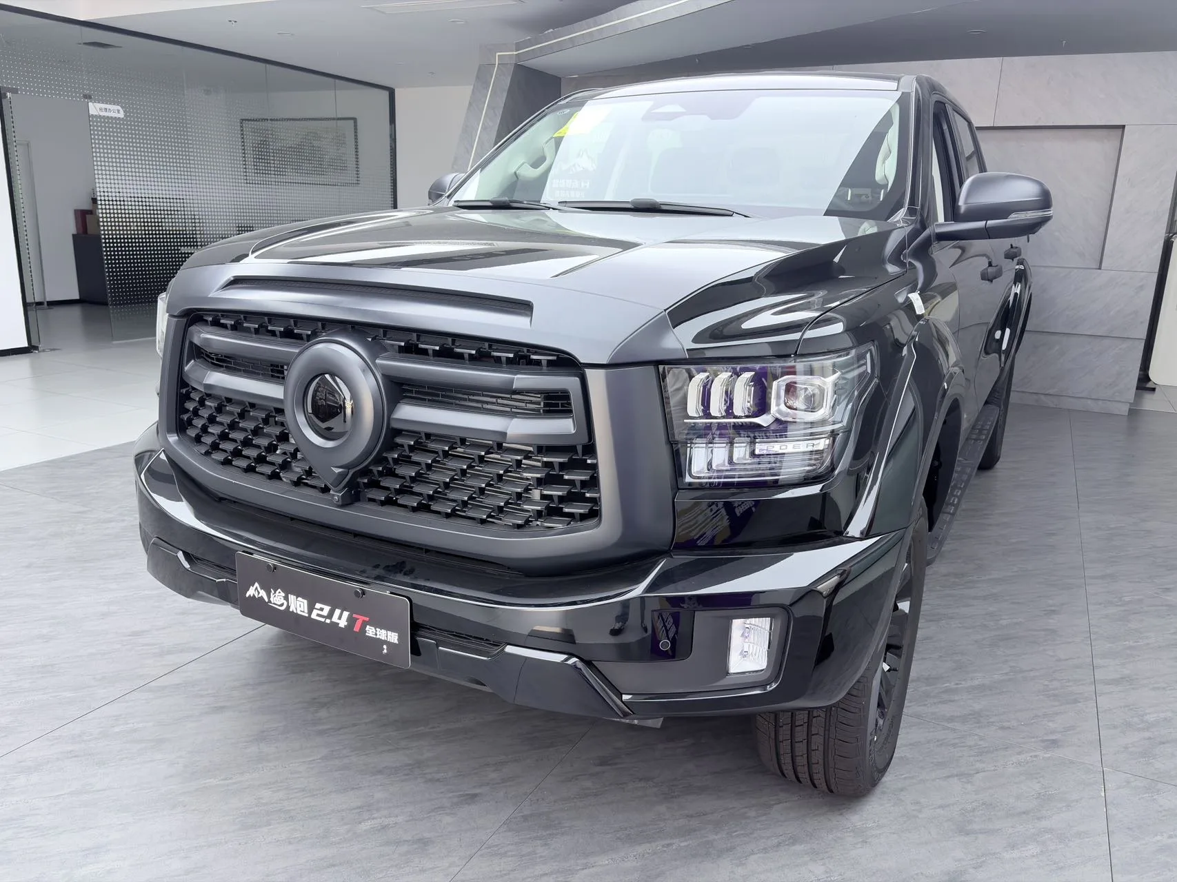 Great Wall 2025 Mountain & Sea Cannon 2.4T Global Edition Tractor Automatic Transmission