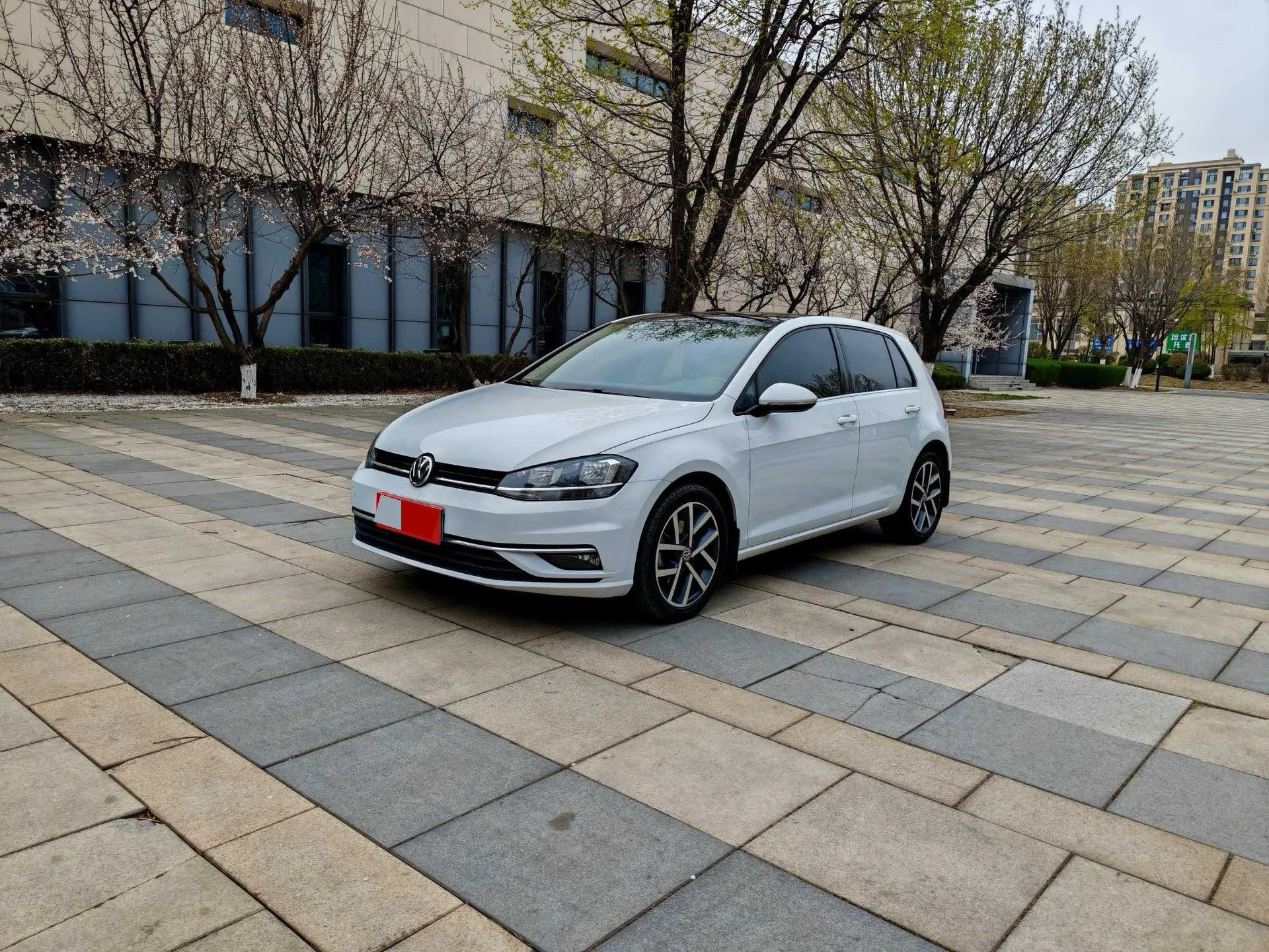 2018 Гольф 230TSI Автоматический Роскошь