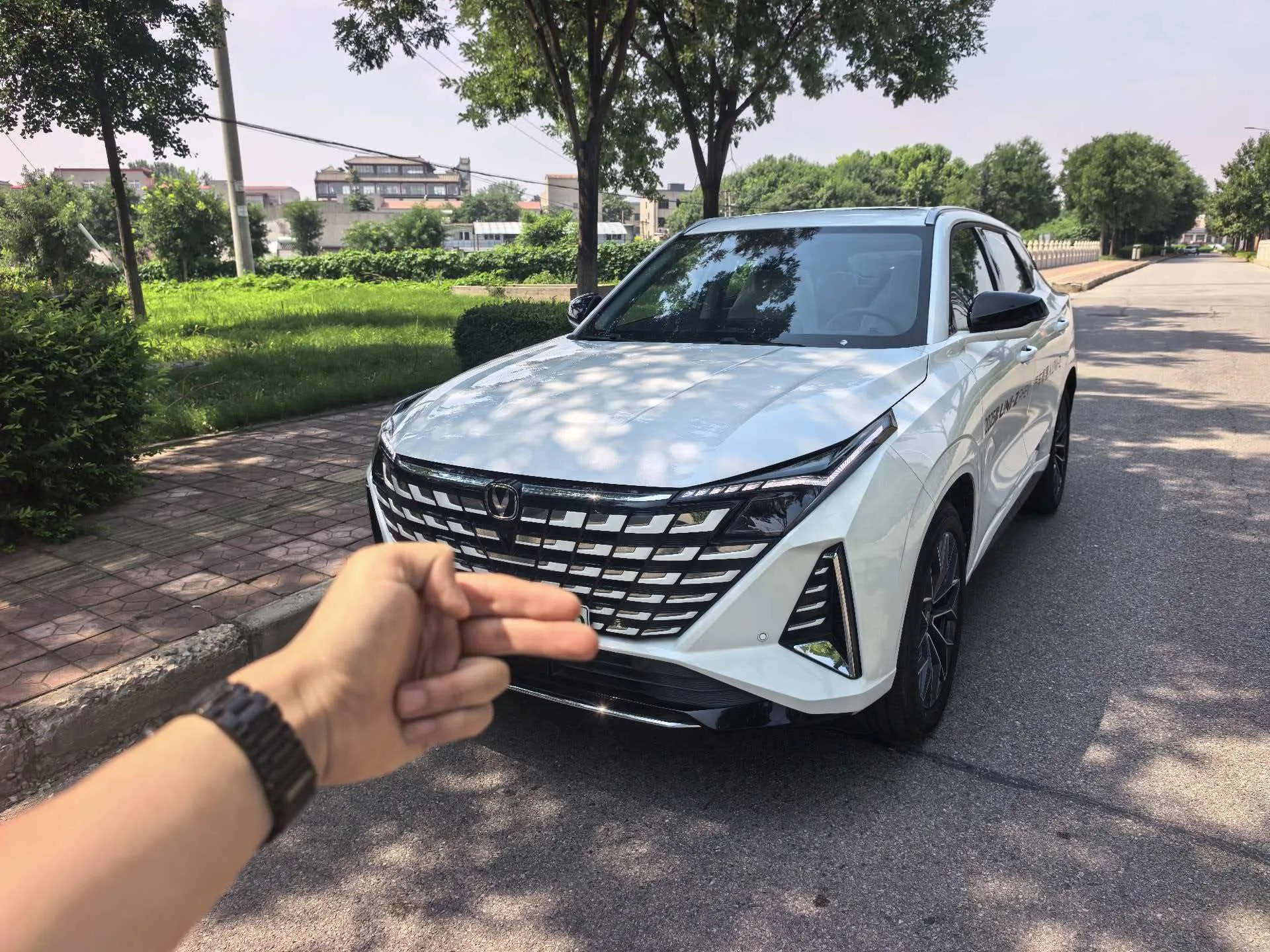 Changan 2025 UNI-Z Smart Electric iDD 1.5 CVT 125 km Smart New Blue Whale Battleship+ Automatic Transmission