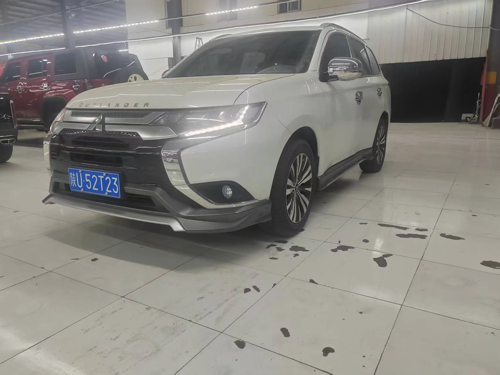 Outlander 2021 2.4L 4WD Luxury Edition 5-seater