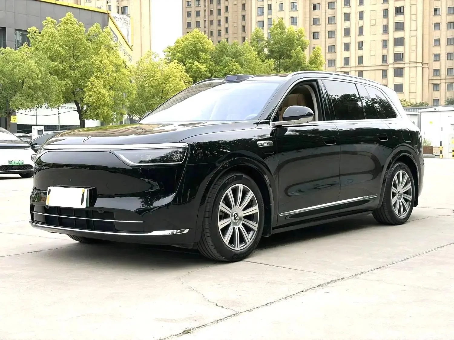 Wenjie M8 2025 Range Extended Max+ Version 53.4kWh 6-Seater