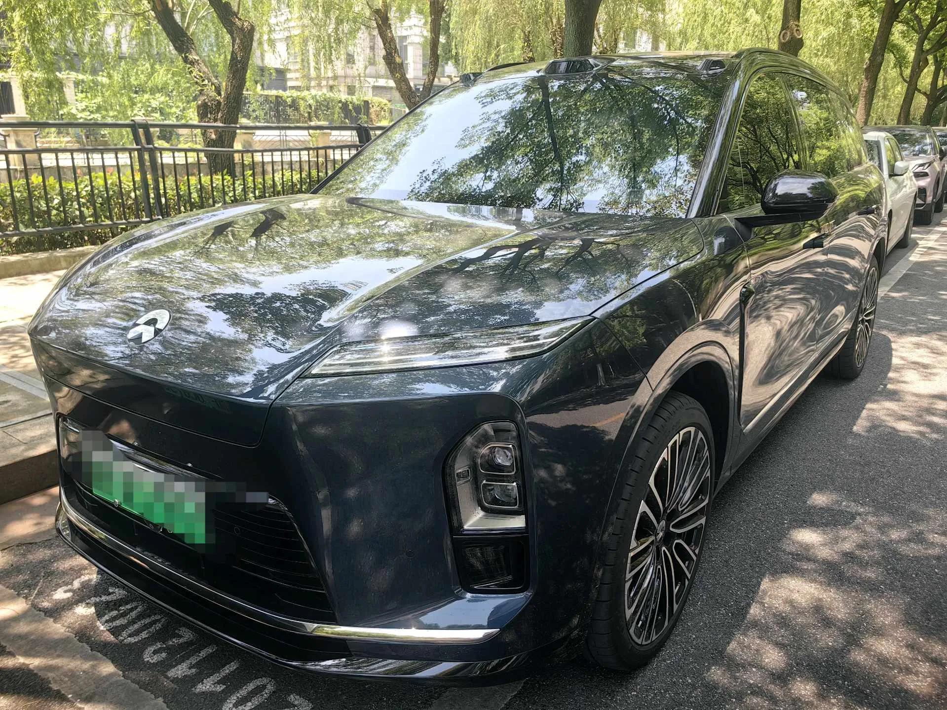 NIO 2026 ES8 6-seater Executive Signature Edition Automatic