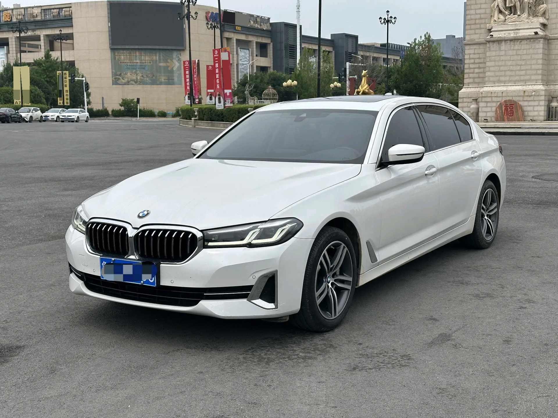 BMW 5 Series 2022 Facelift II 530Li Leading Luxury Package