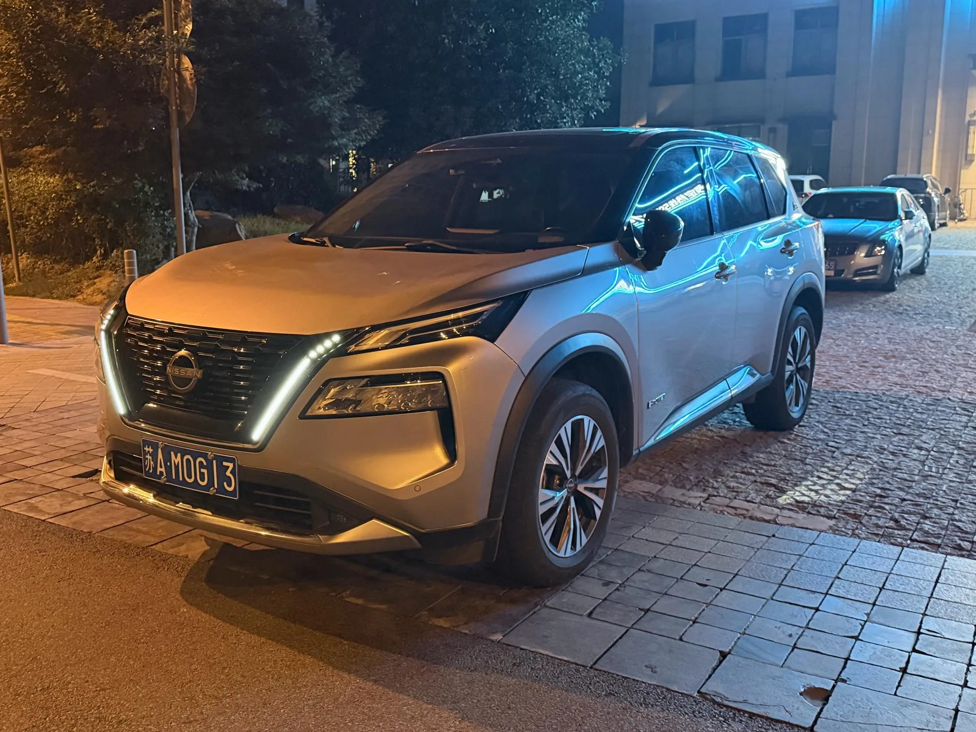 Nissan X-Trail 2023 e-POWER Super Hybrid Dual Motor AWD Luxury Edition