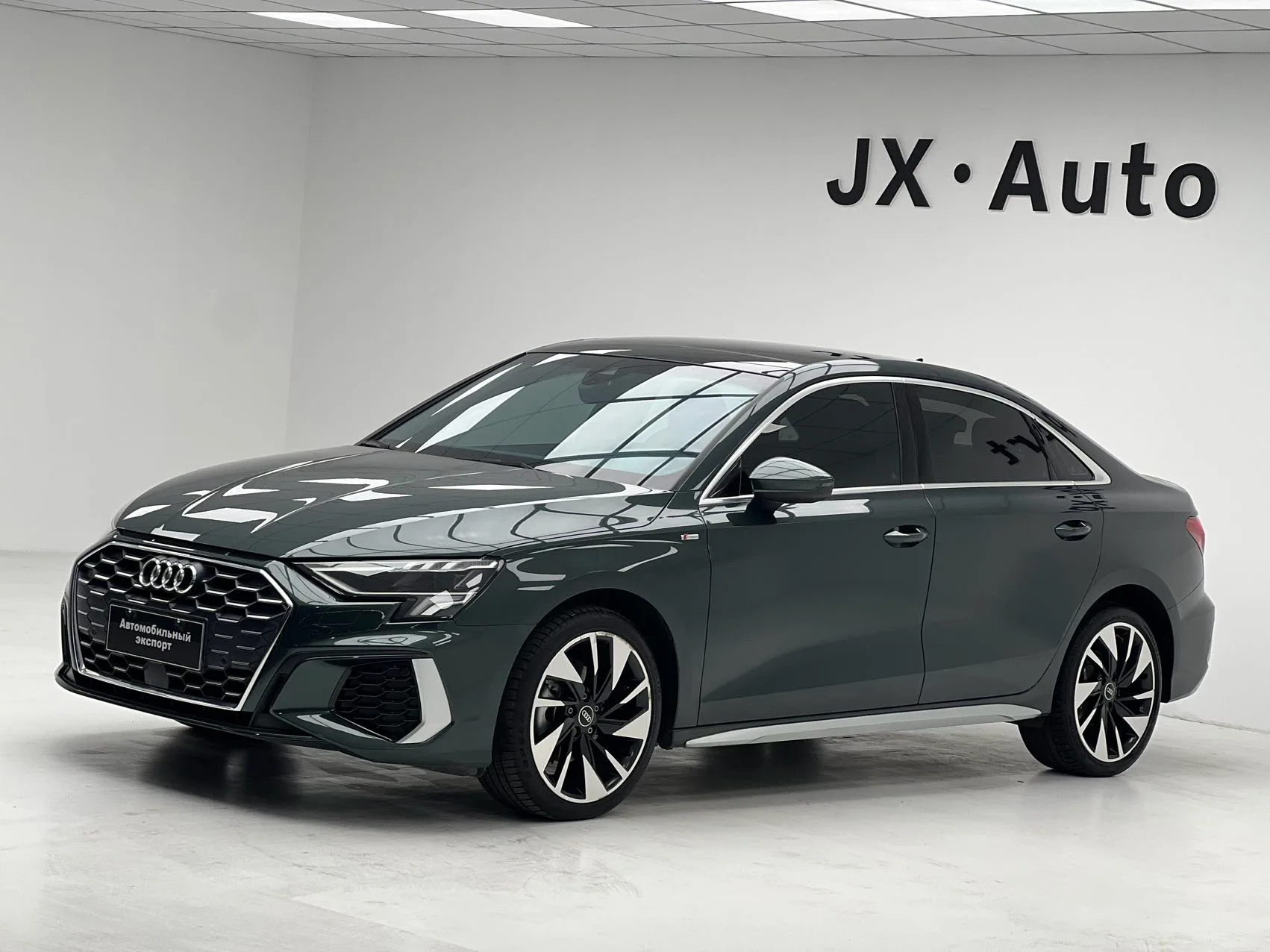 奥迪 2023 A3L 豪华轿车 1.4TFSI 35TFSI 时尚 运动 （整容手术） 自动的