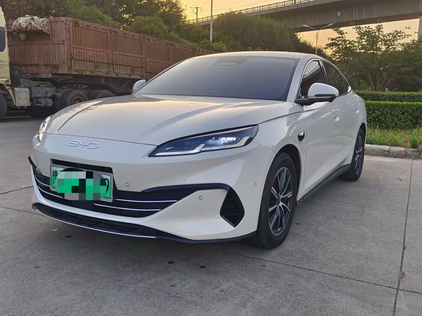 BYD 2024 Qin PLUS DM-i 1.5 CVT Glory Edition 120KM Leading Model Automatic