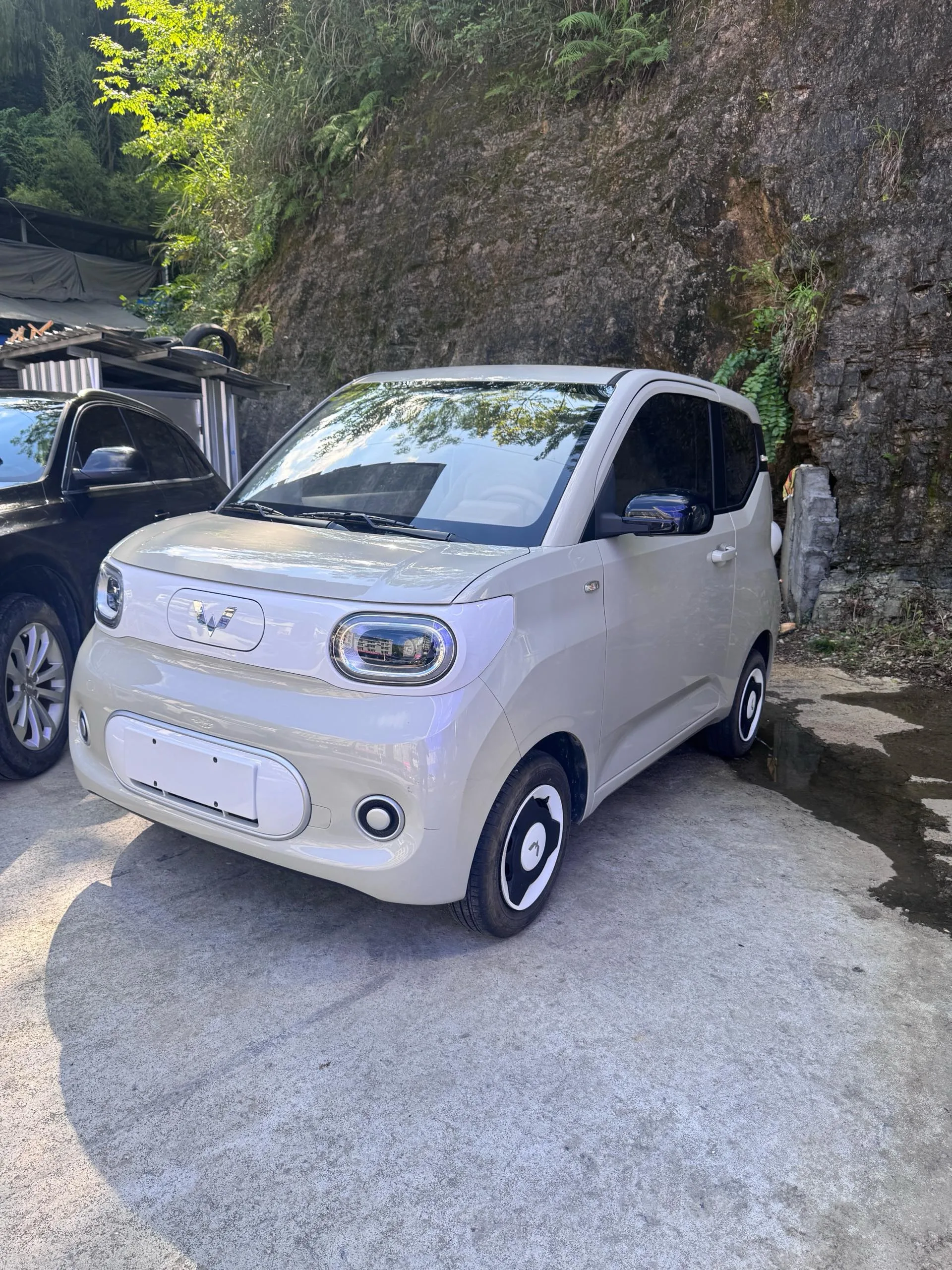Hongguang MINIEV 2024 Macaron Model, 215km
