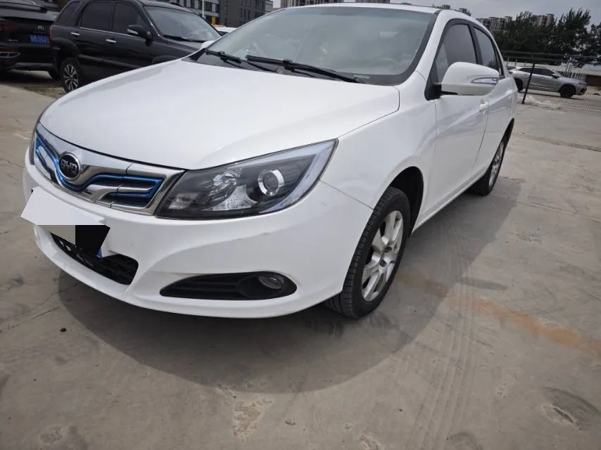BYD e5 2016 Model Year 300 Premium Edition