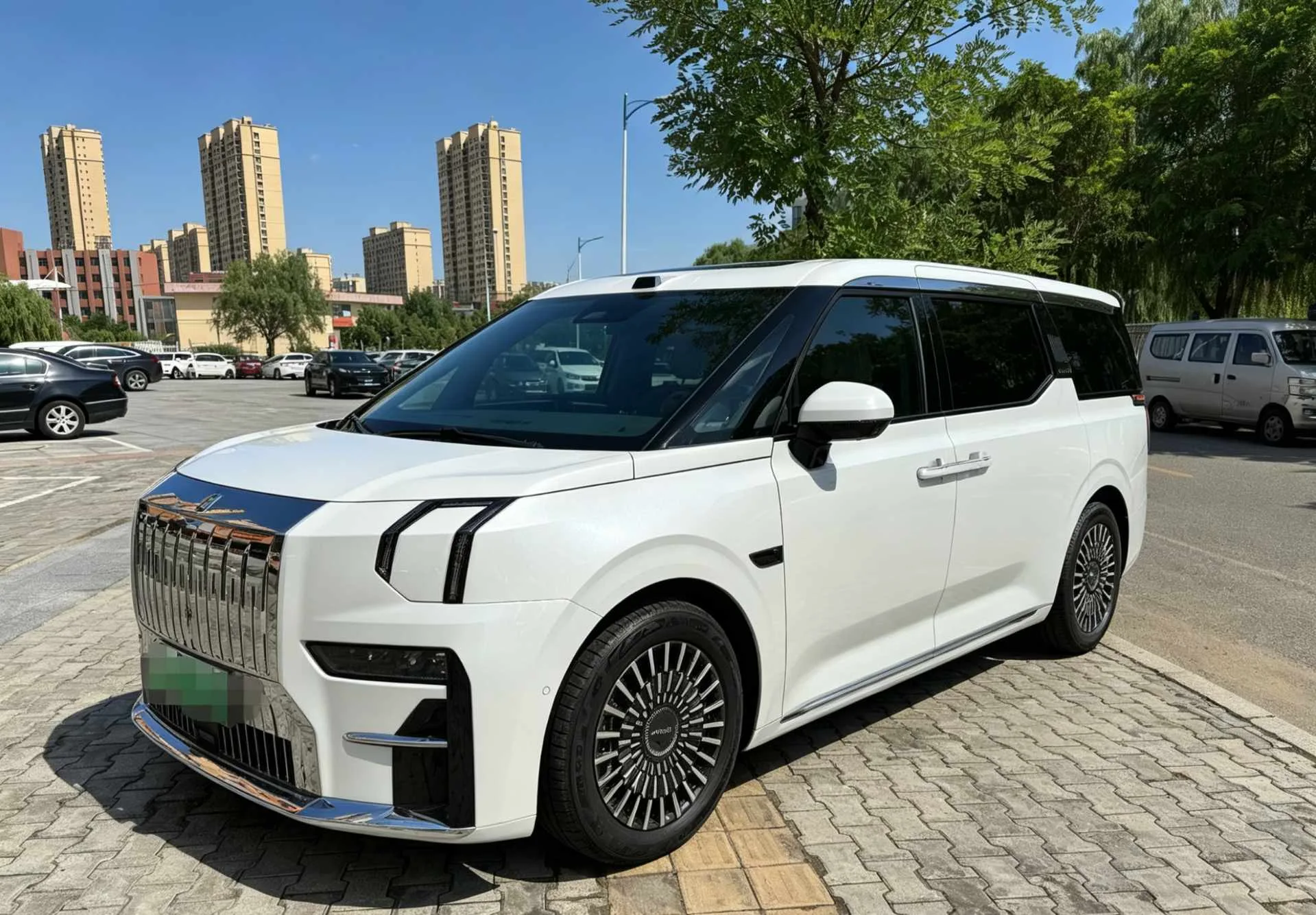 2024 Jike 009 Six-Seat Executive Edition AWD 108kWh Automatic