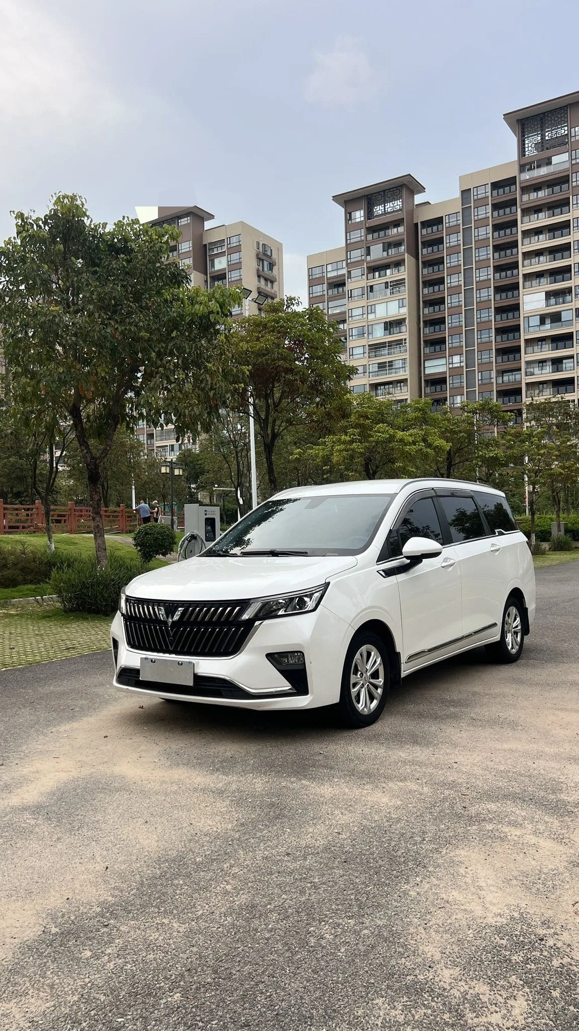 Wuling Jiachen 2022 1.5T CVT Smart Luxury Edition