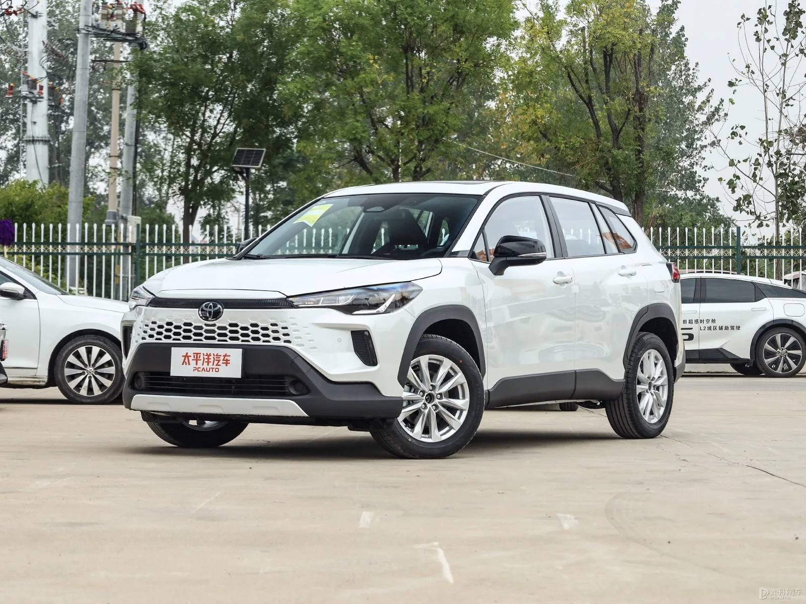 FAW Toyota Frontlander Hybrid Elite Edition — Modified new car for export from China (listing thumbnail)