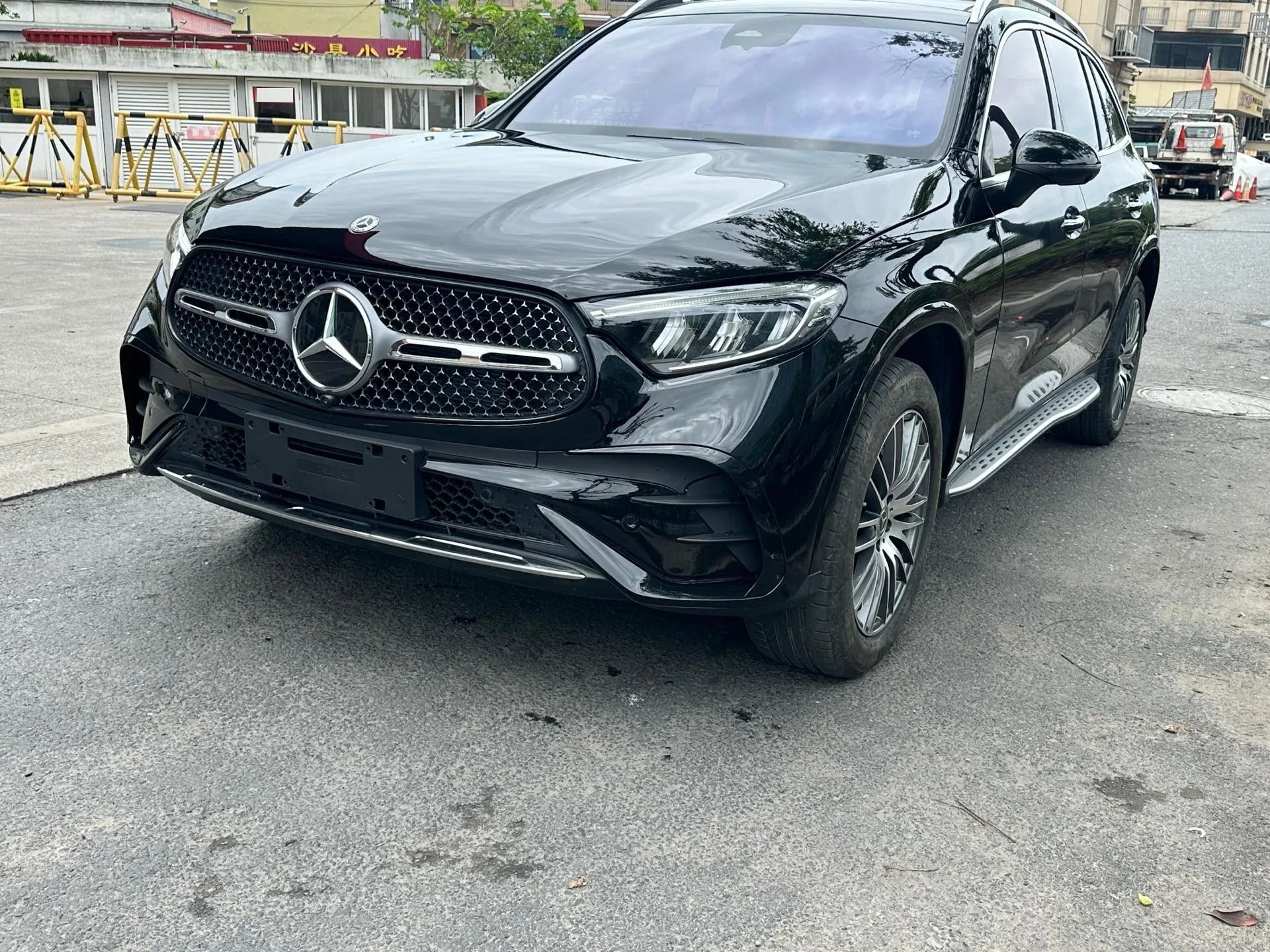 Mercedes-Benz 2025 GLC 300 L 4MATIC 48V 2.0T Dynamic 5-seater Automatic