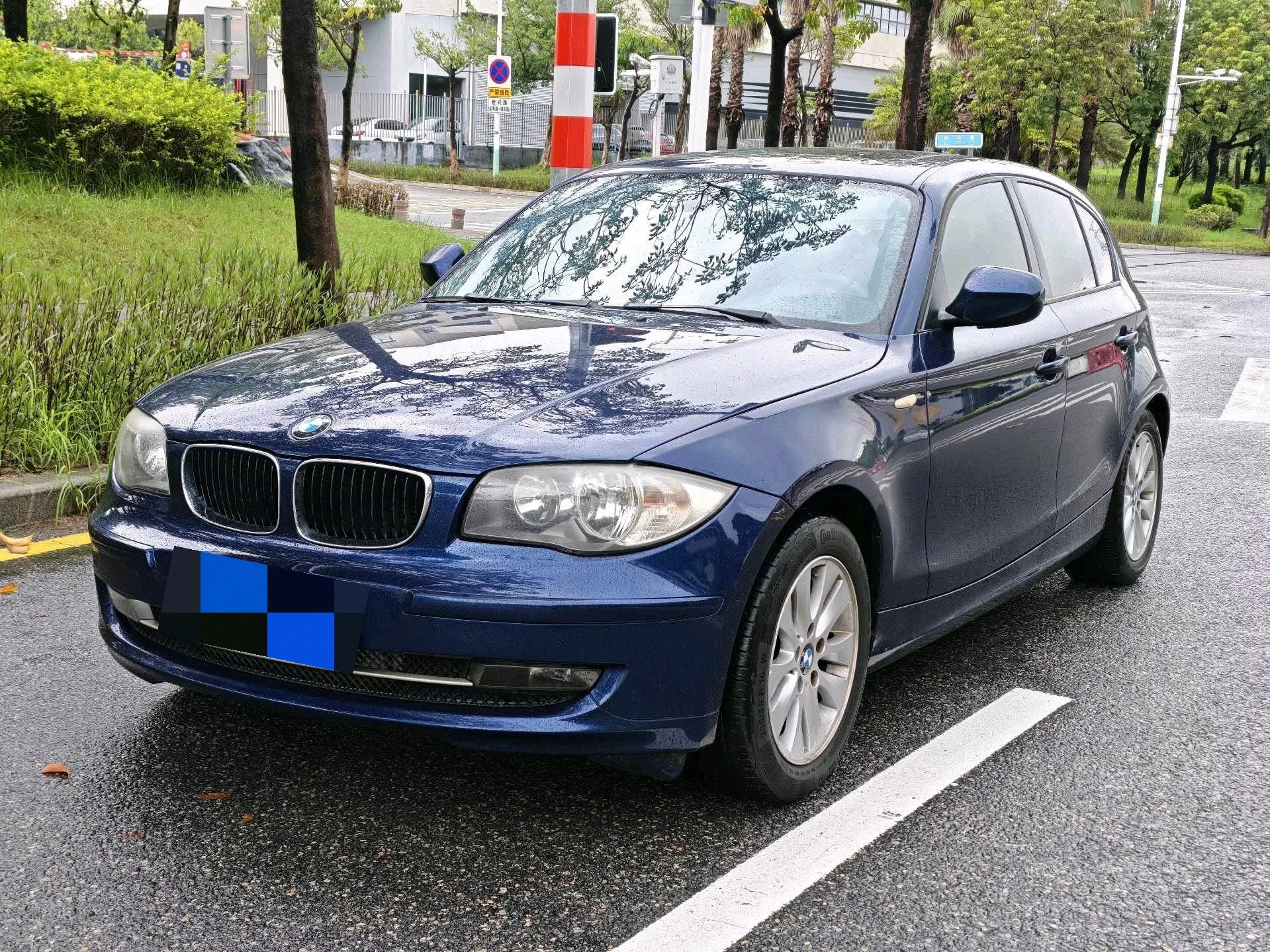 BMW 1 Series (Imported) 2010 Model Year 120i Chocolate Limited Edition