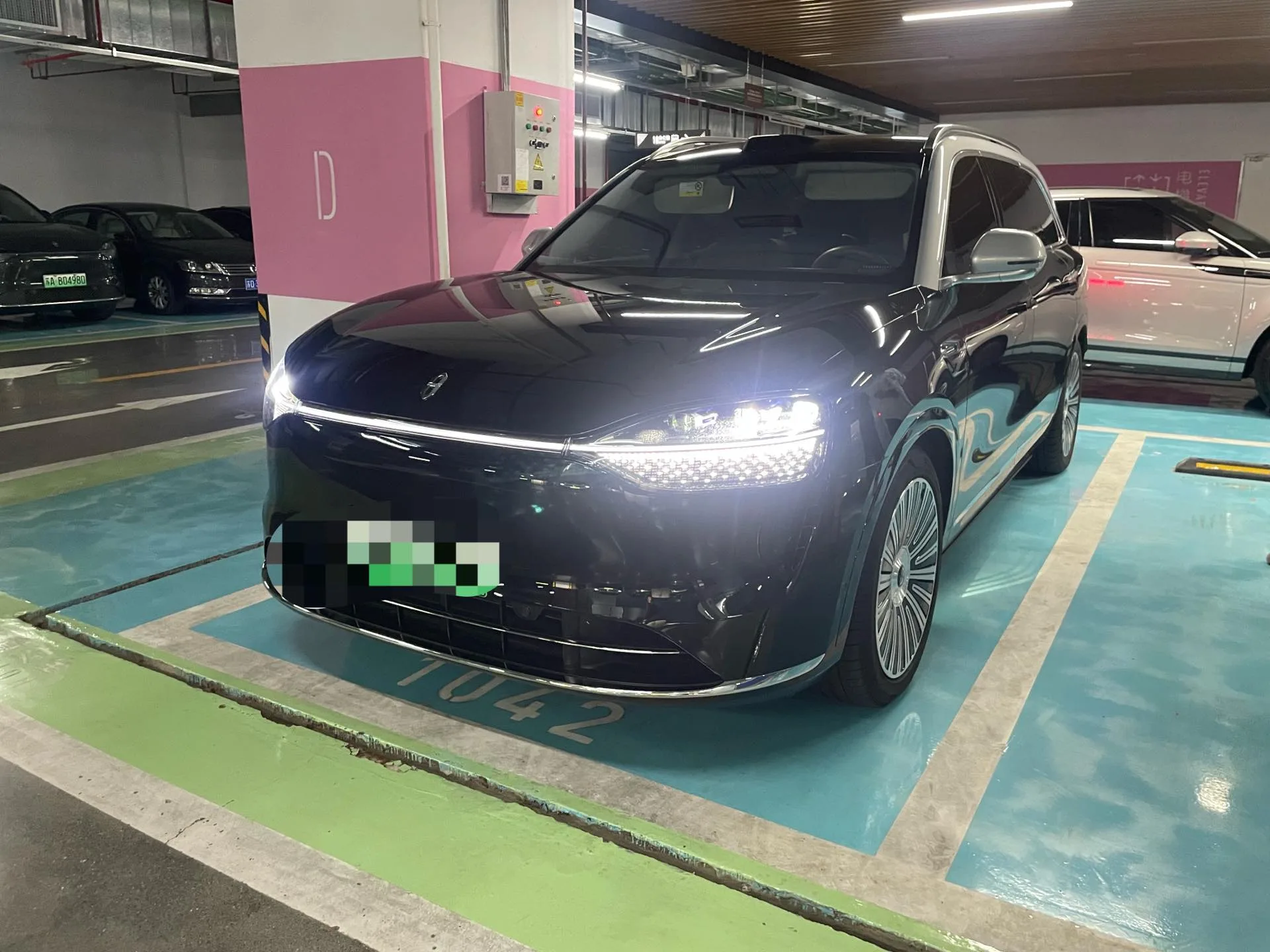 AITO 2025 Model M9 Extended Range Ultra Edition 52kWh 6-Seater Automatic Transmission