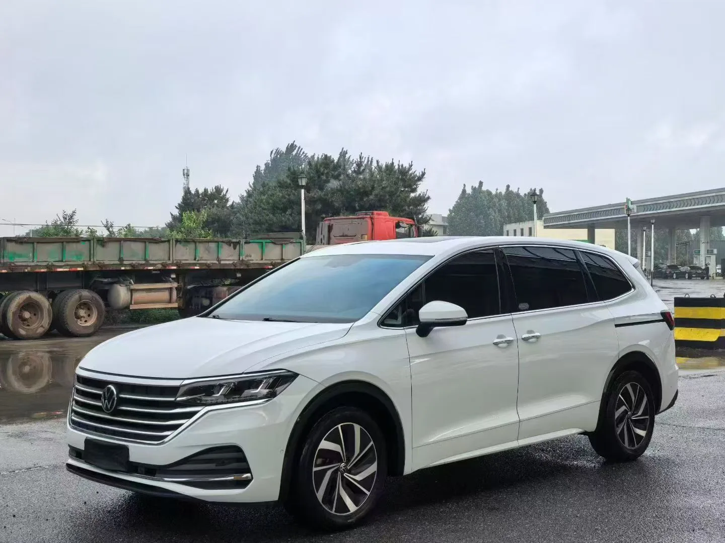 Volkswagen Viloran 2020 330TSI Luxury