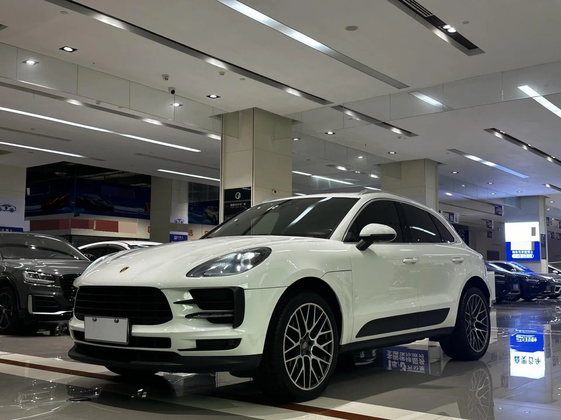 2018 Macan 2.0T