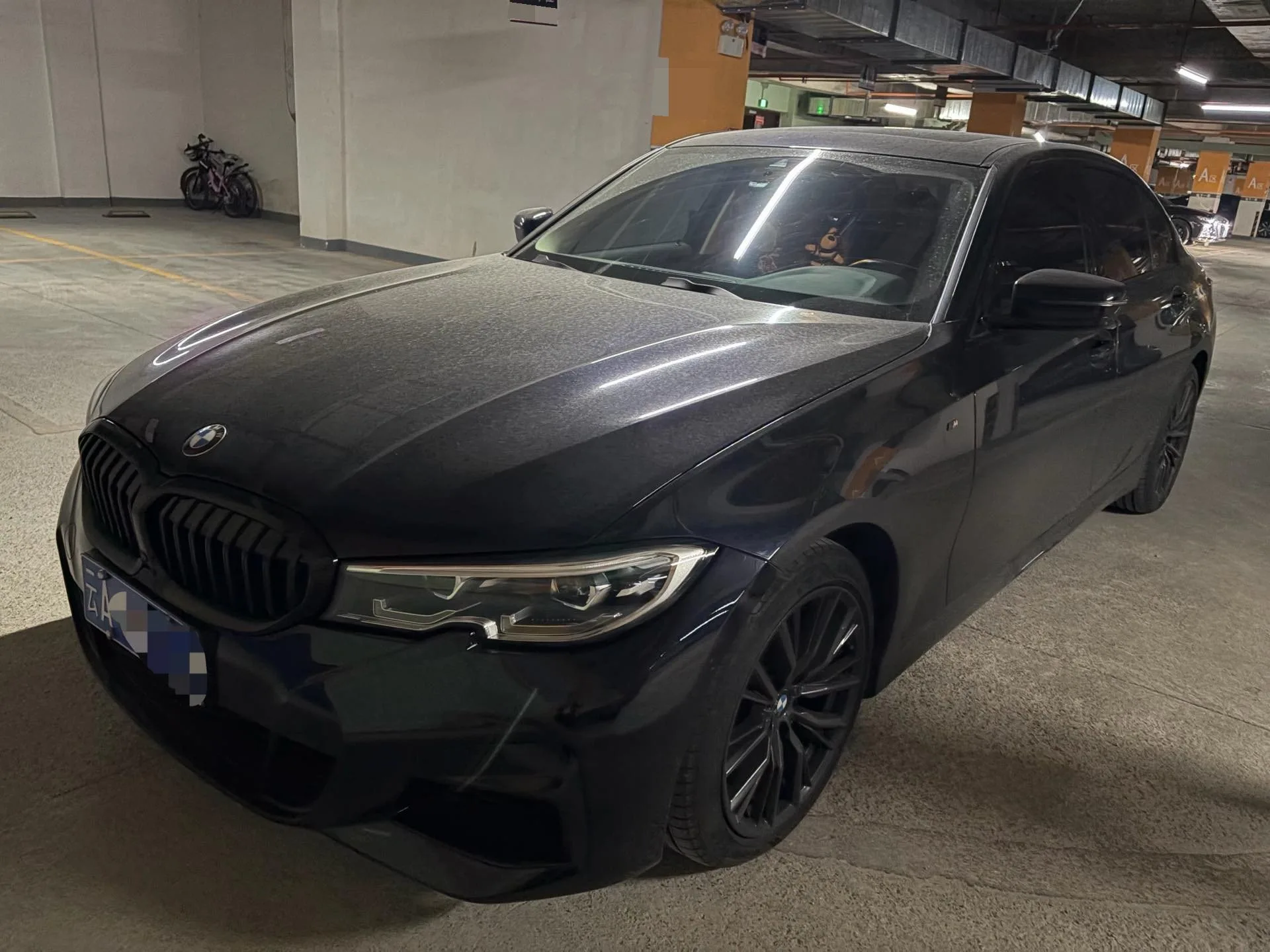 2020 BMW 3 Series 325Li M Sport Shadow Edition