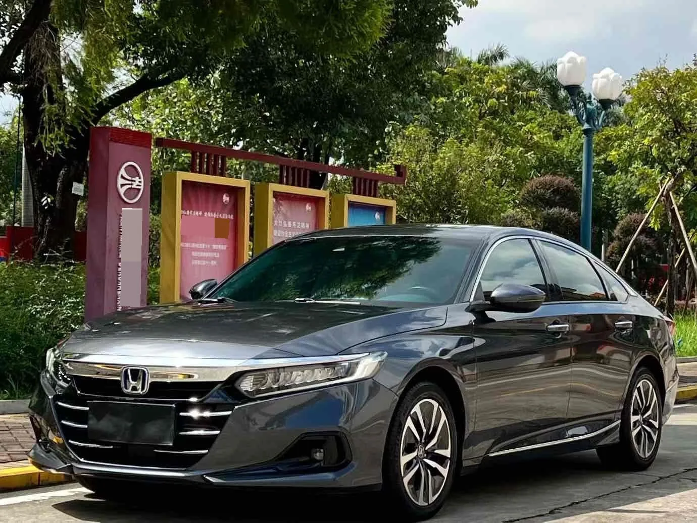 2022 Honda Accord Hybrid 2.0L Elite Edition